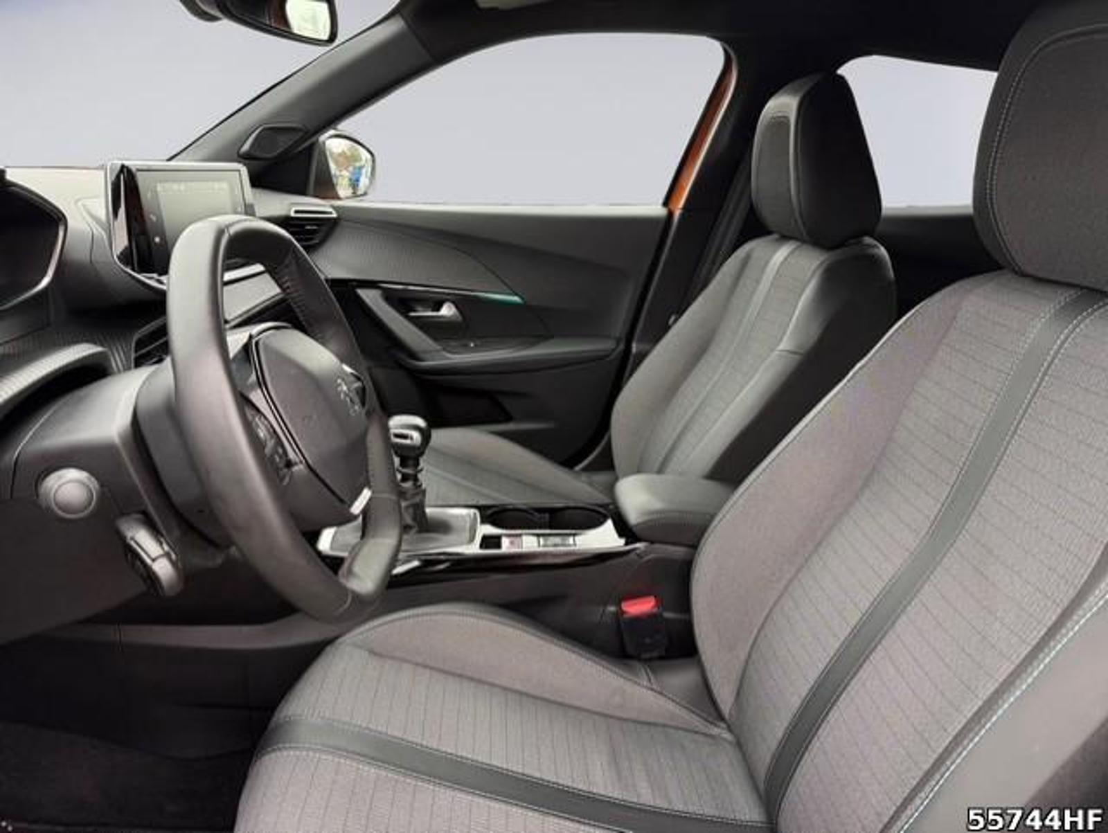 Fahrzeugabbildung Peugeot 2008 Allure +LED+TEMPOMAT+CARPLAY+LANEASSIST+