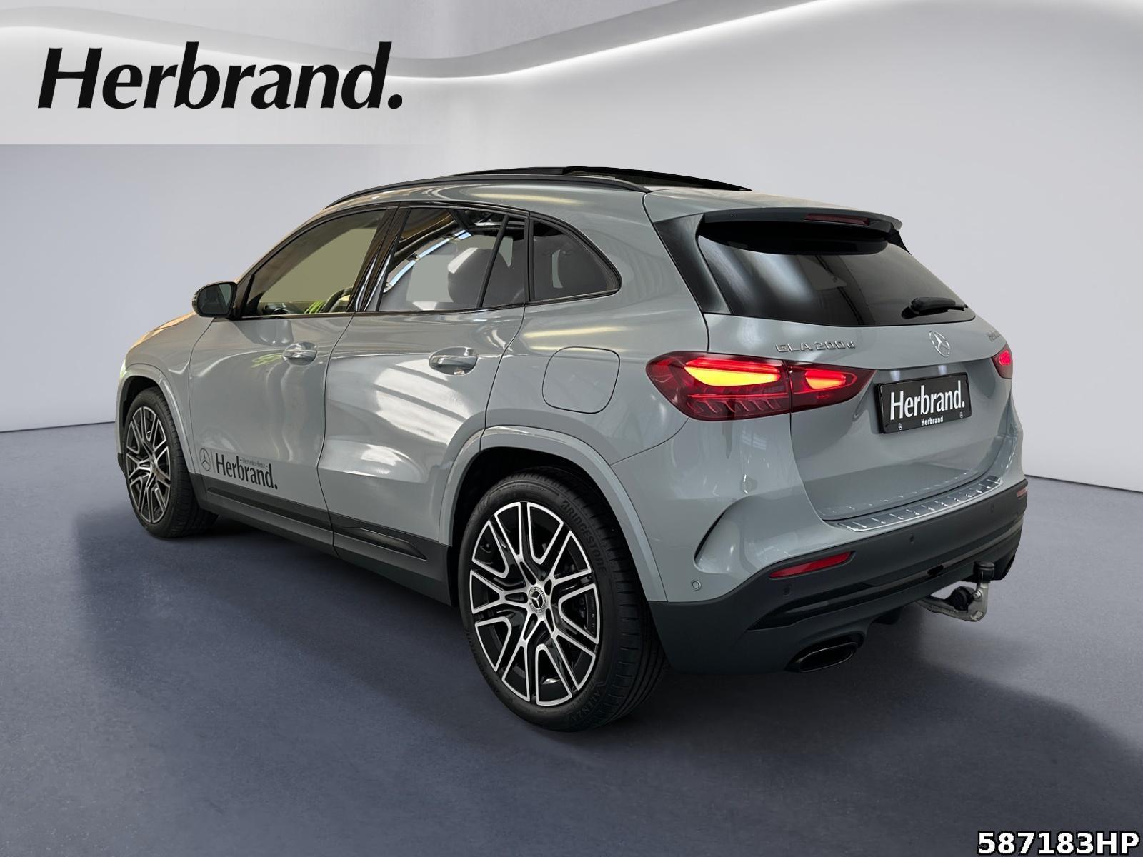 Fahrzeugabbildung Mercedes-Benz GLA 200 d +AMG+NIGHT+AHK+PANO+MEMORY+DISTRONIC+