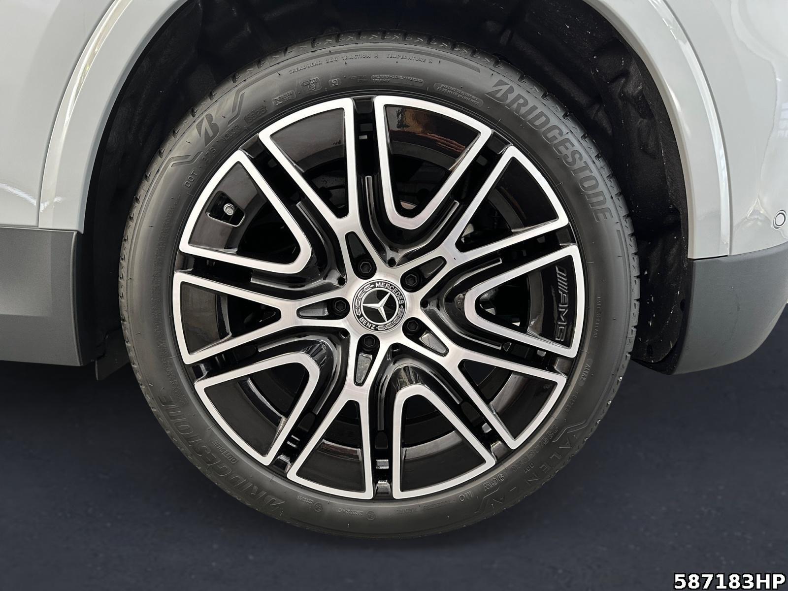 Fahrzeugabbildung Mercedes-Benz GLA 200 d +AMG+NIGHT+AHK+PANO+MEMORY+DISTRONIC+