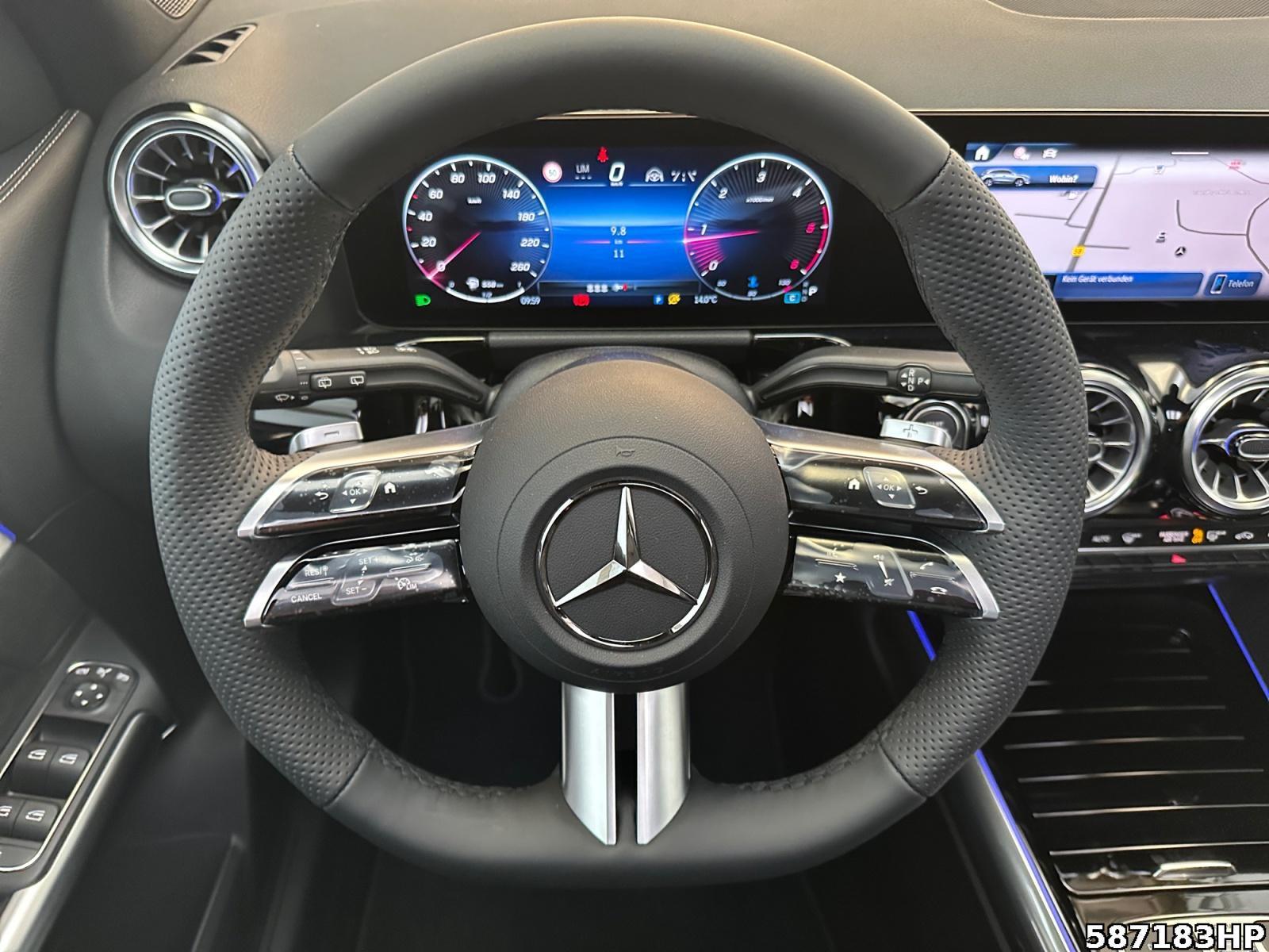 Fahrzeugabbildung Mercedes-Benz GLA 200 d +AMG+NIGHT+AHK+PANO+MEMORY+DISTRONIC+