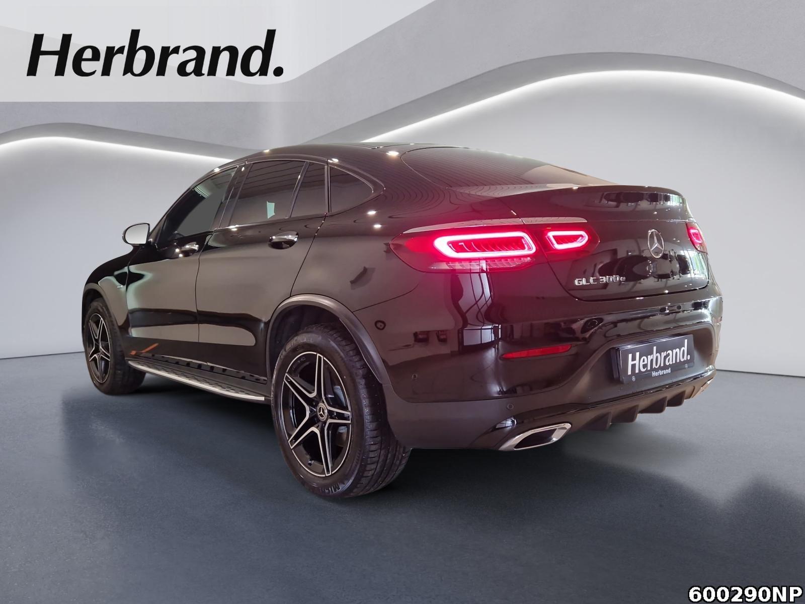 Fahrzeugabbildung Mercedes-Benz GLC 300 e 4M Coupé AMG DISTRONIC Night 360° 19