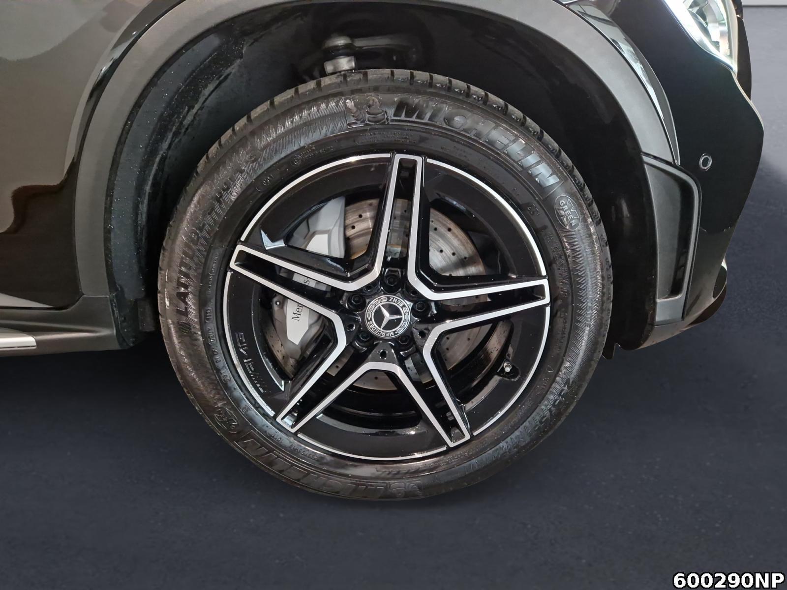 Fahrzeugabbildung Mercedes-Benz GLC 300 e 4M Coupé AMG DISTRONIC Night 360° 19
