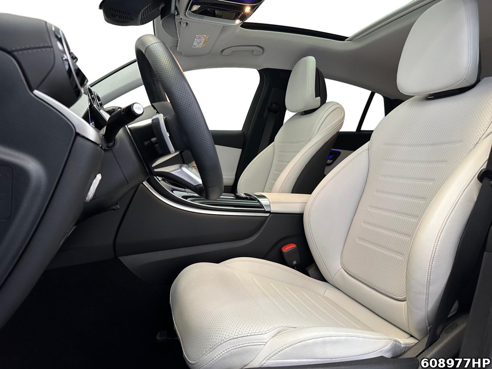 Fahrzeugabbildung Mercedes-Benz GLC 300 de 4M AMG Coupé AHK Pano DISTRONIC 360°
