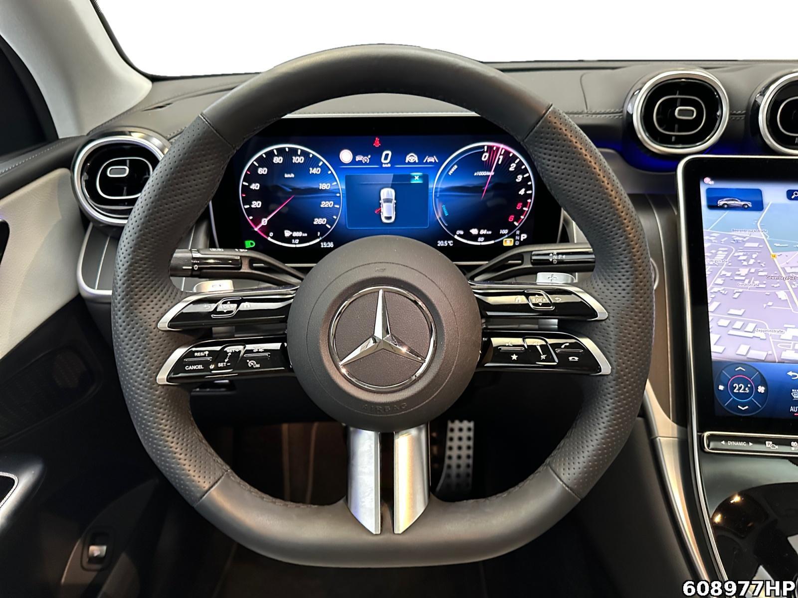 Fahrzeugabbildung Mercedes-Benz GLC 300 de 4M AMG Coupé AHK Pano DISTRONIC 360°