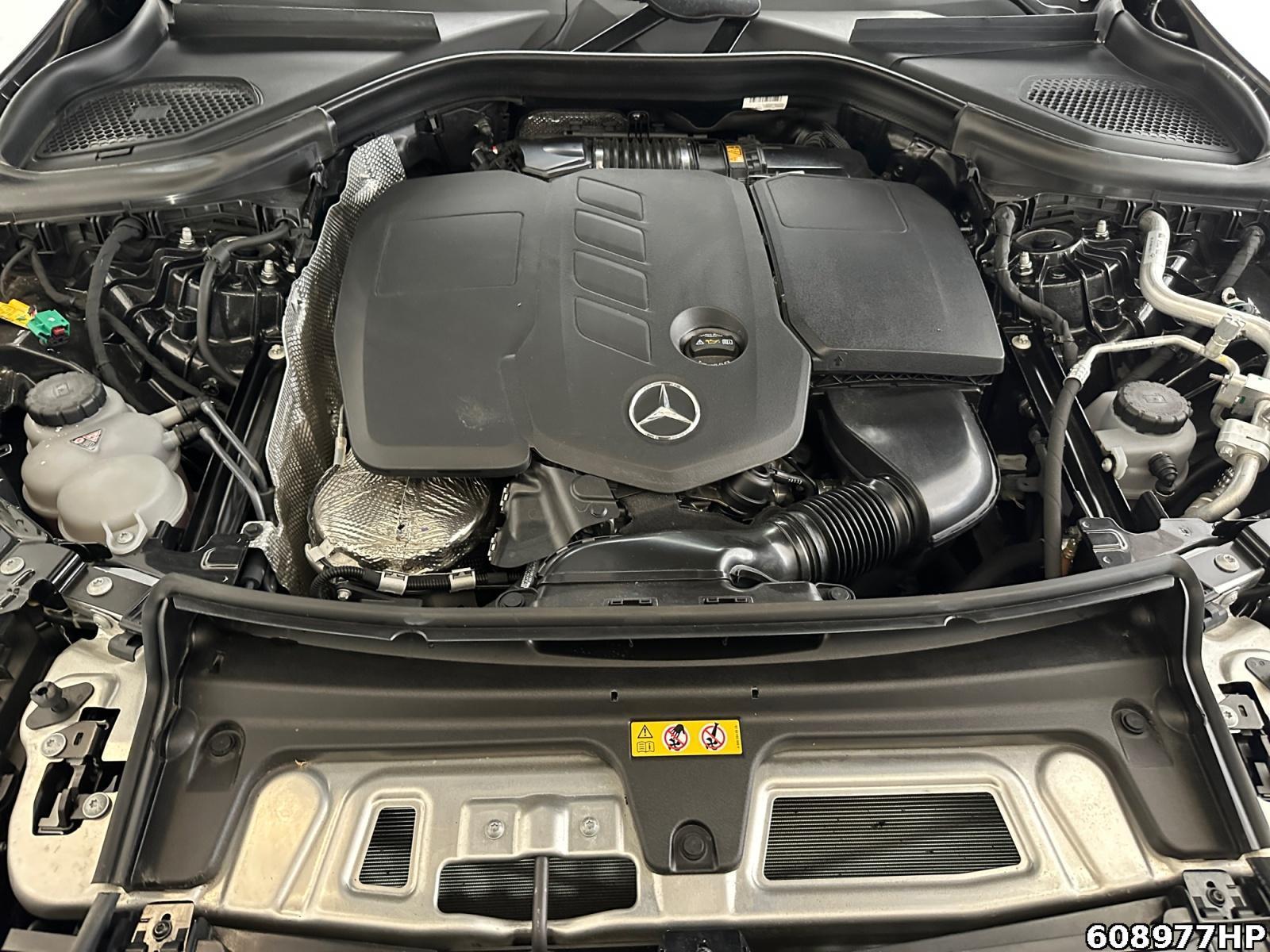 Fahrzeugabbildung Mercedes-Benz GLC 300 de 4M AMG Coupé AHK Pano DISTRONIC 360°