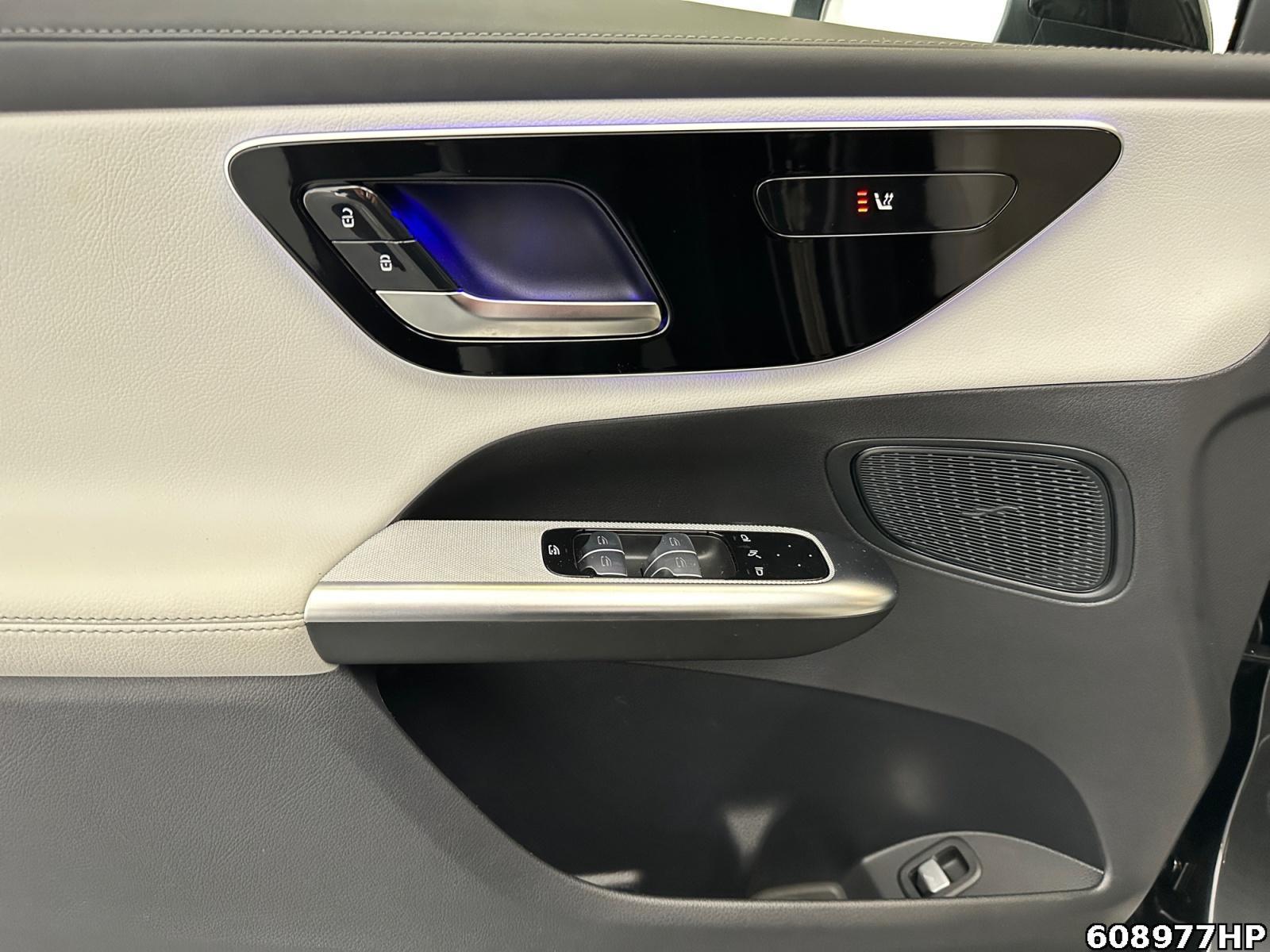 Fahrzeugabbildung Mercedes-Benz GLC 300 de 4M AMG Coupé AHK Pano DISTRONIC 360°