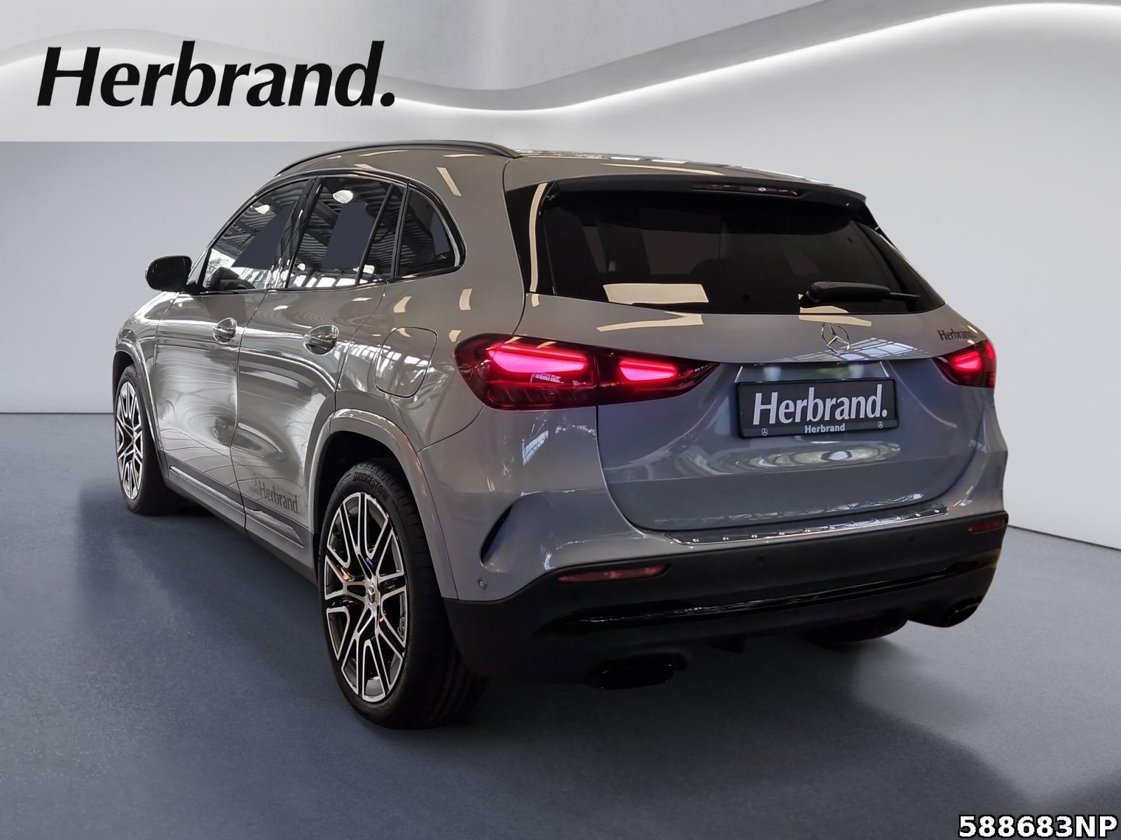 Fahrzeugabbildung Mercedes-Benz GLA 200 SPECIAL-EDITION+20