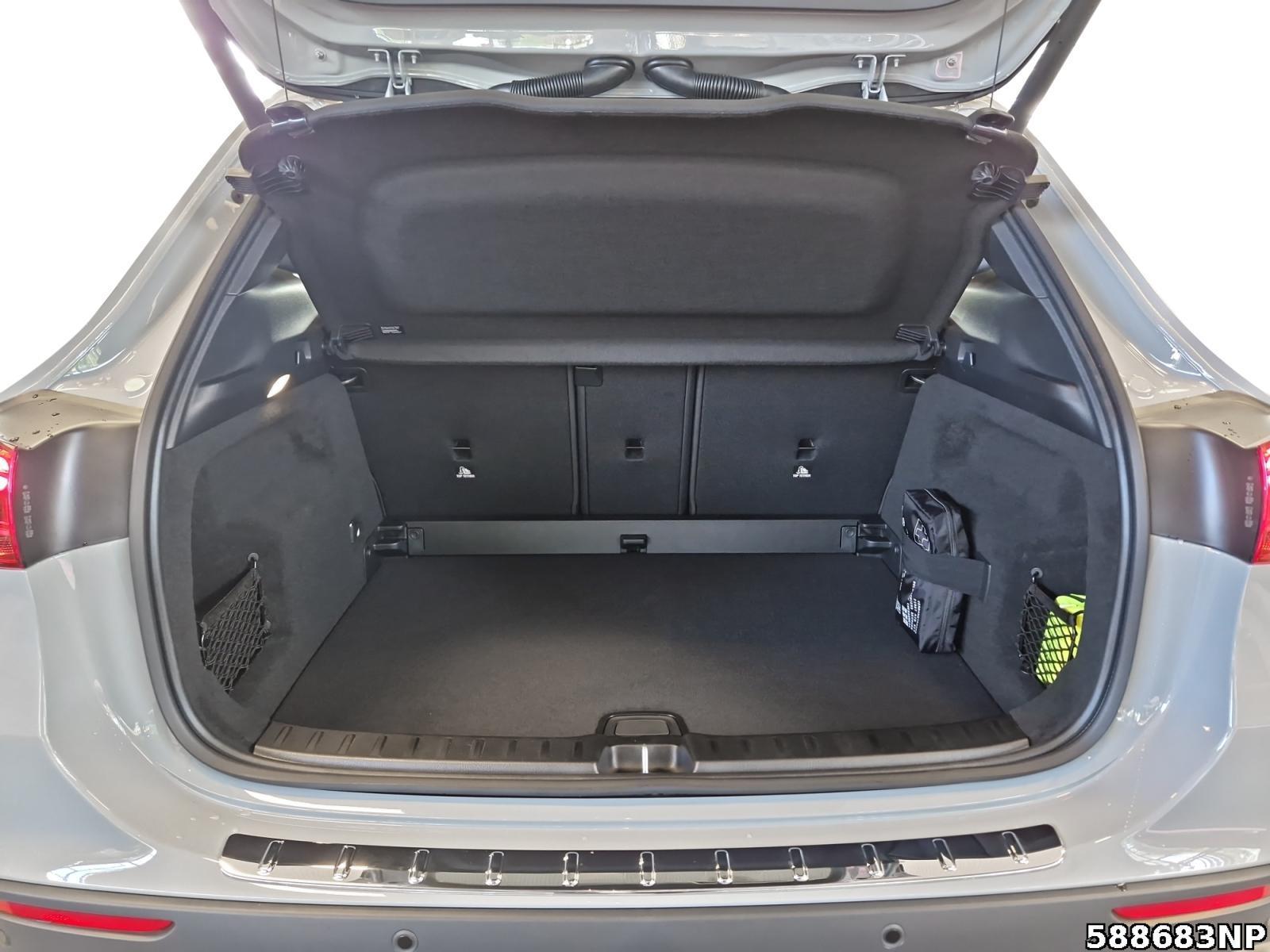 Fahrzeugabbildung Mercedes-Benz GLA 200 SPECIAL-EDITION+20