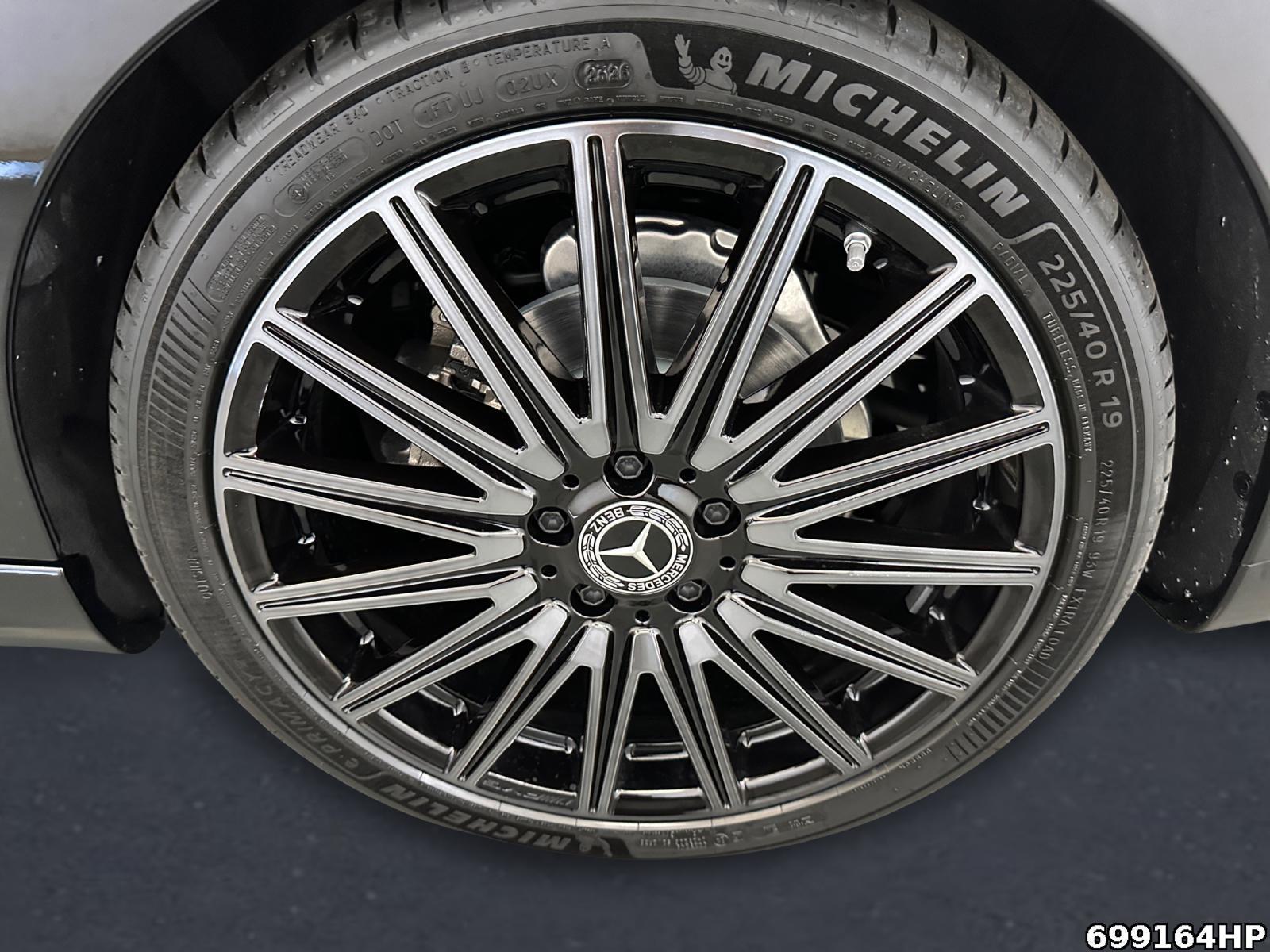 Fahrzeugabbildung Mercedes-Benz CLA 200 Shooting Brake +AMG+HUD+360°KA+PREMIUM+HUD+MASSAGE+