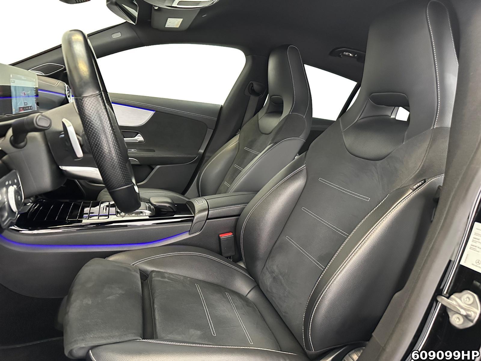 Fahrzeugabbildung Mercedes-Benz CLA 250 Shooting Brake e AMG Line Night Kamera CarPlay LED