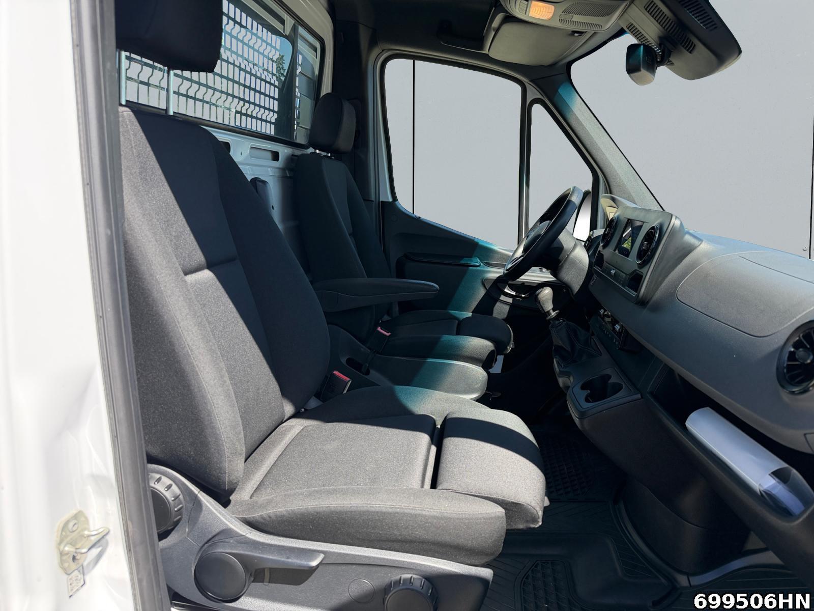 Fahrzeugabbildung Mercedes-Benz Sprinter 317 CDI *AHK3,5t*Klima*SHZ*MBUX*
