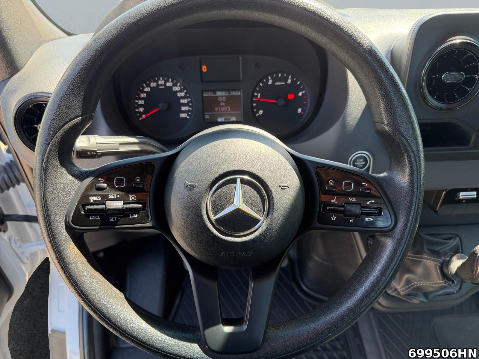 Fahrzeugabbildung Mercedes-Benz Sprinter 317 CDI *AHK3,5t*Klima*SHZ*MBUX*