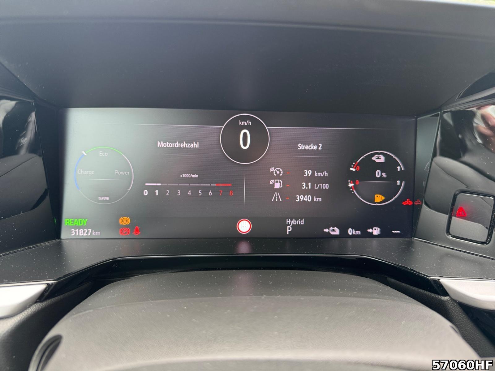Fahrzeugabbildung Opel Grandland X Ultimate 1.6 Plug-In-Hybrid