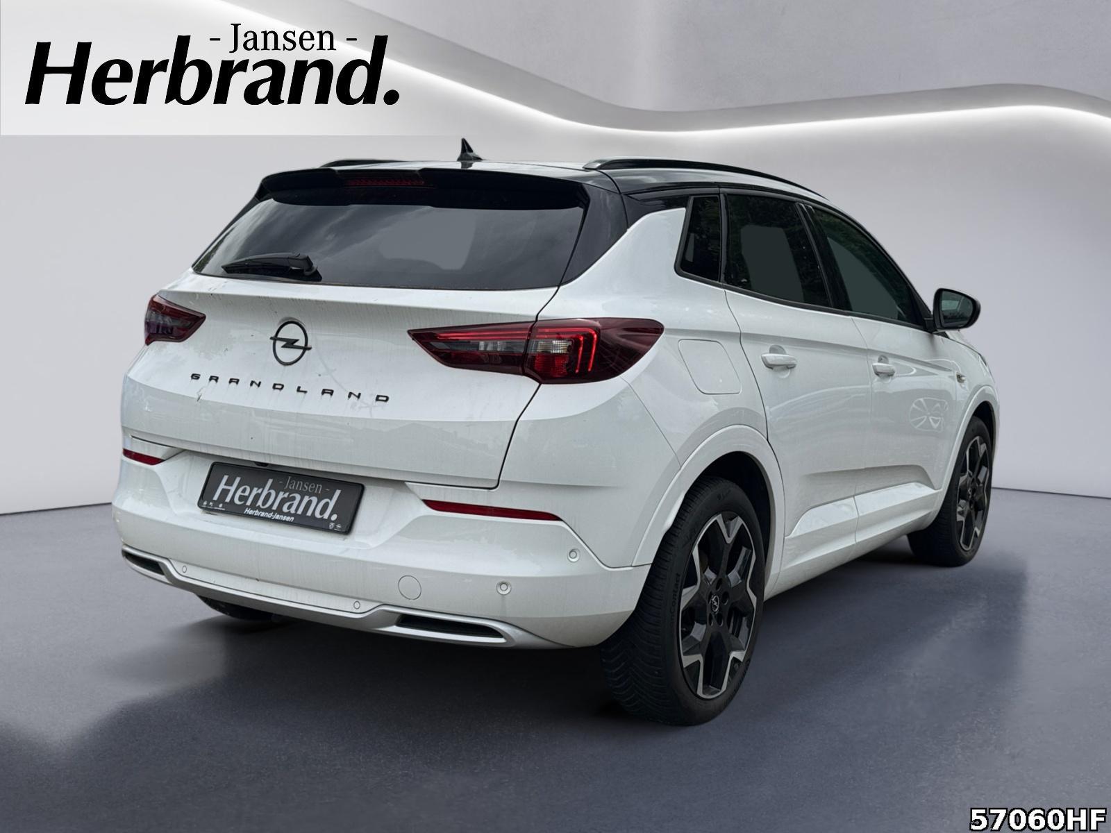 Fahrzeugabbildung Opel Grandland X Ultimate 1.6 Plug-In-Hybrid