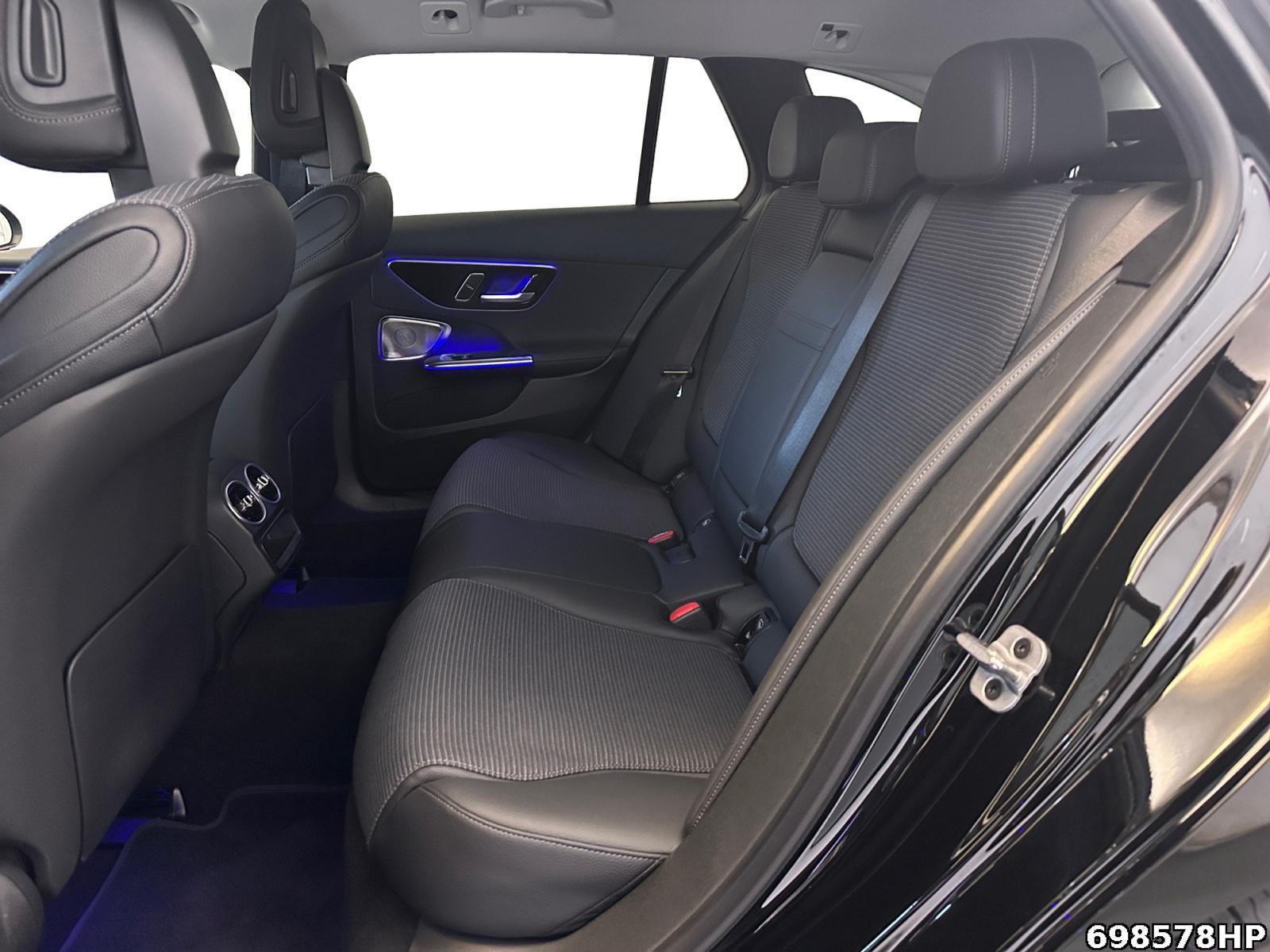 Fahrzeugabbildung Mercedes-Benz C 300 d T Avantgarde Night Burmester Digital L.
