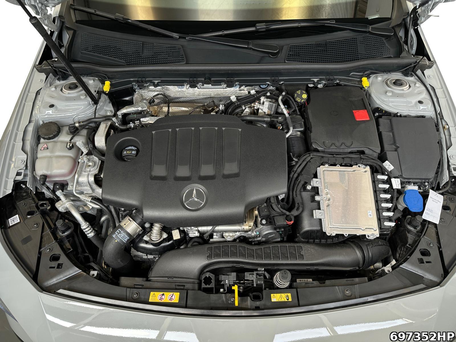 Fahrzeugabbildung Mercedes-Benz CLA 200 Shooting Brake d AMG Ambiente Night Kamera DISTRONIC