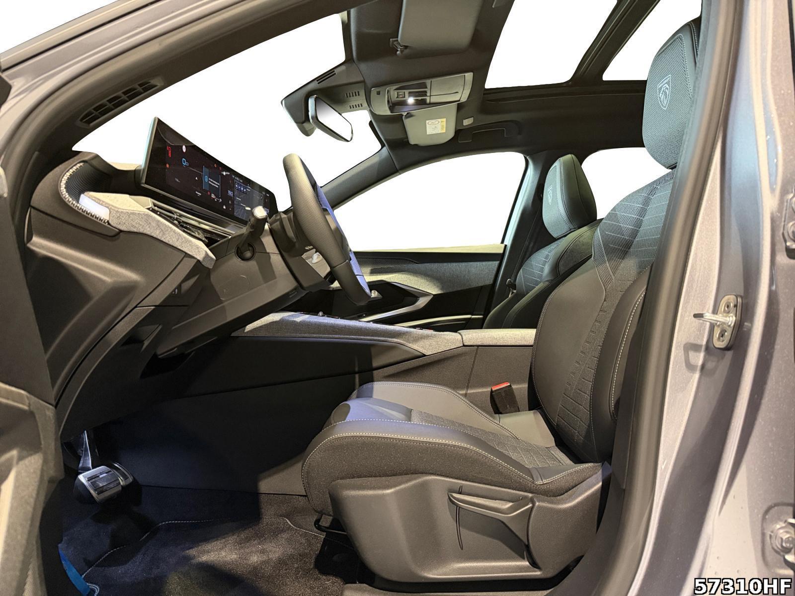 Fahrzeugabbildung Peugeot 5008 GT HYBRID*Navi*Sitzheizung*Totwinkelassist