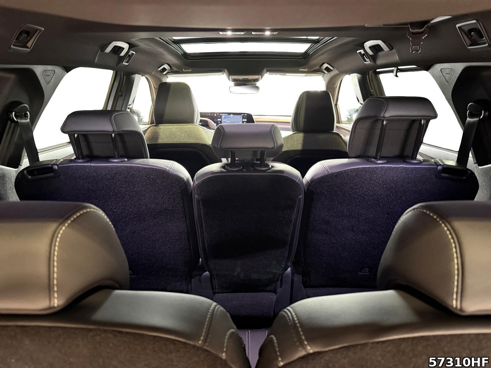 Fahrzeugabbildung Peugeot 5008 GT HYBRID*Navi*Sitzheizung*Totwinkelassist