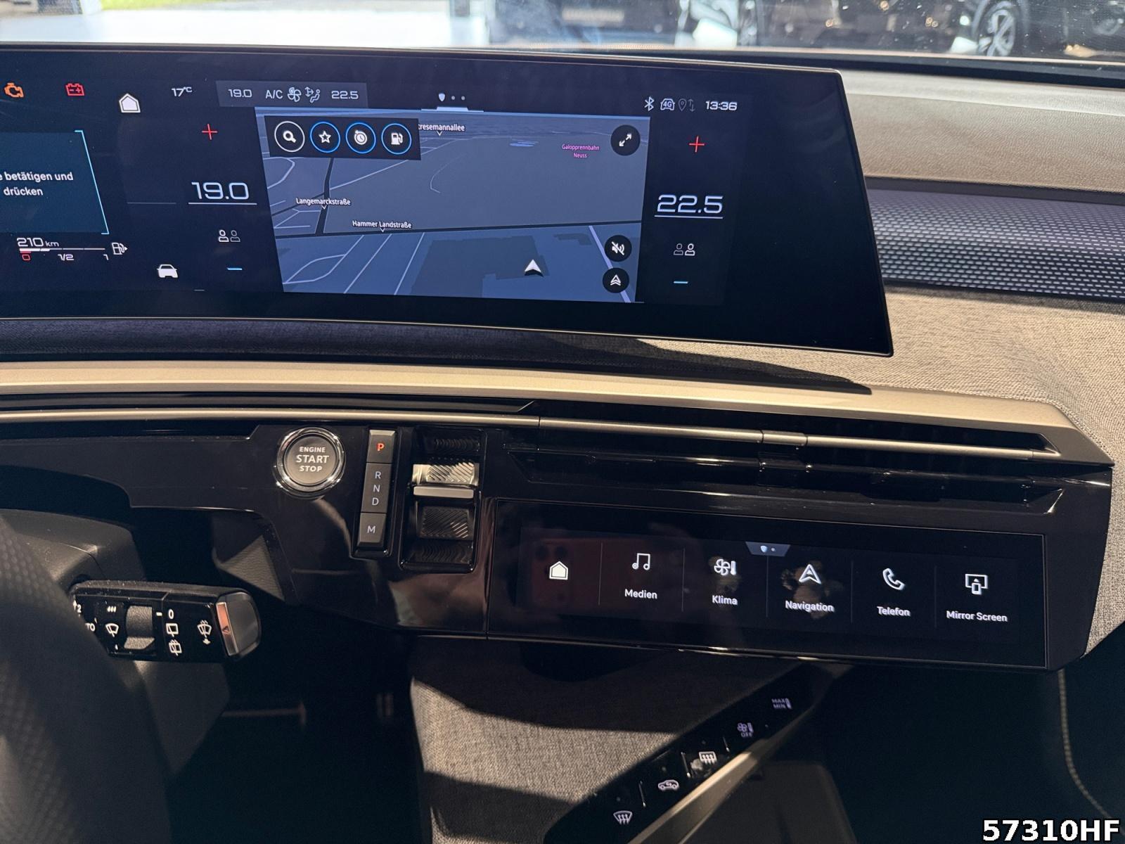 Fahrzeugabbildung Peugeot 5008 GT HYBRID*Navi*Sitzheizung*Totwinkelassist