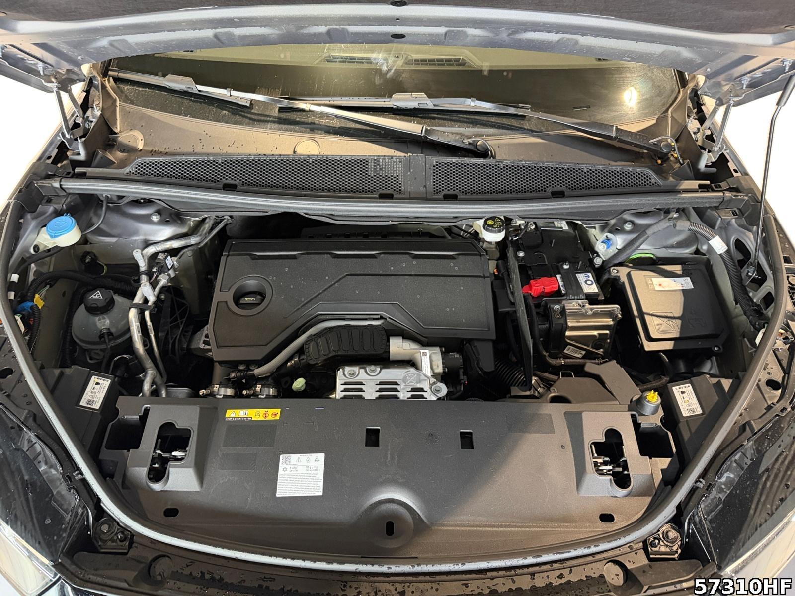 Fahrzeugabbildung Peugeot 5008 GT HYBRID*Navi*Sitzheizung*Totwinkelassist