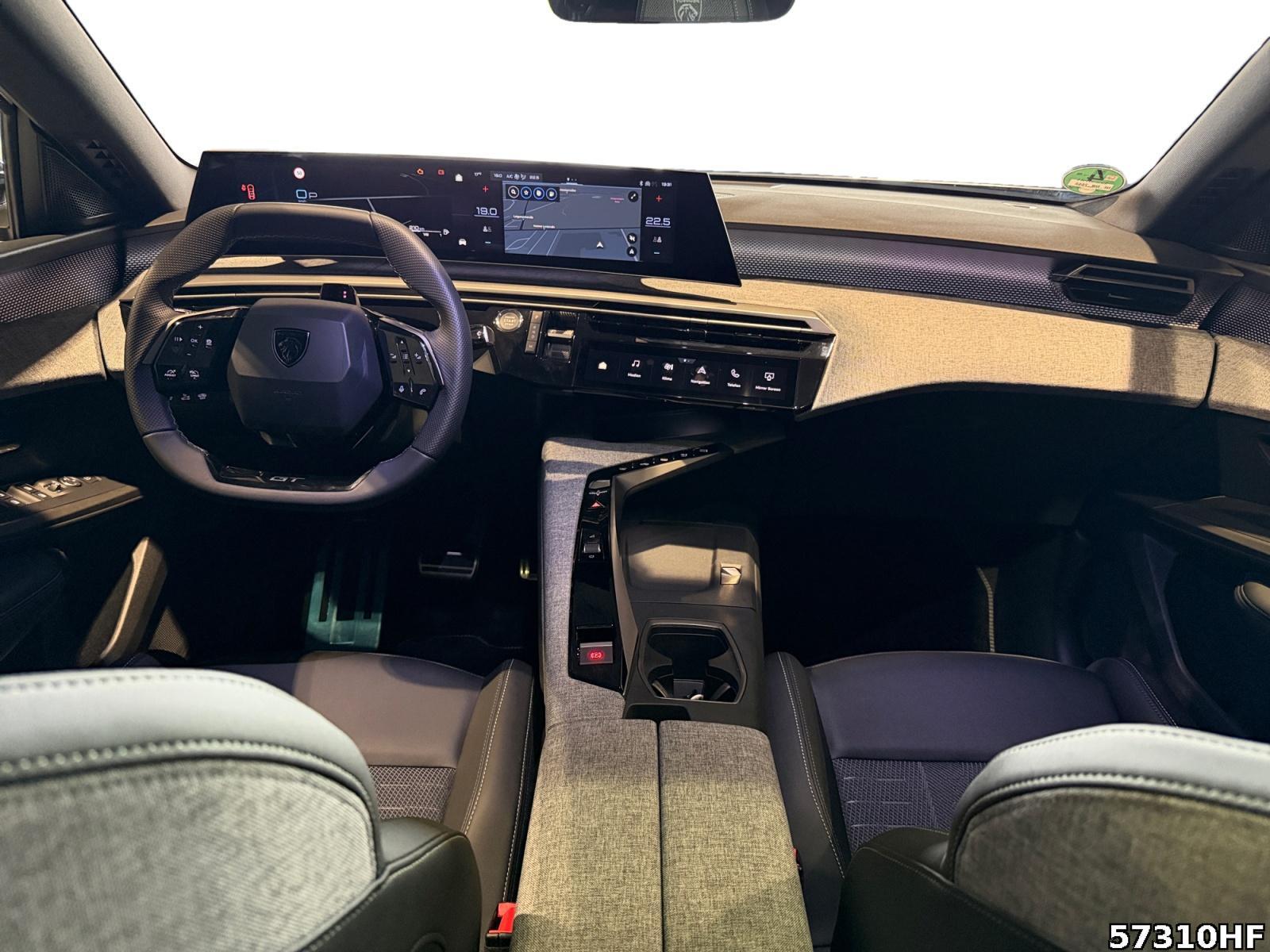 Fahrzeugabbildung Peugeot 5008 GT HYBRID*Navi*Sitzheizung*Totwinkelassist