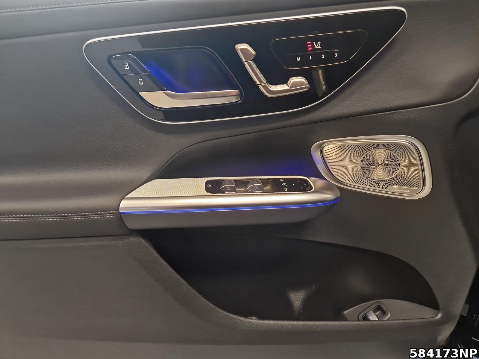 Fahrzeugabbildung Mercedes-Benz GLC 220 d 4MATIC Coupé AMG+DIGITAL+BURMESTER 3D+