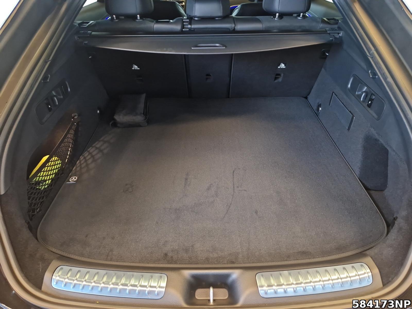 Fahrzeugabbildung Mercedes-Benz GLC 220 d 4MATIC Coupé AMG+DIGITAL+BURMESTER 3D+