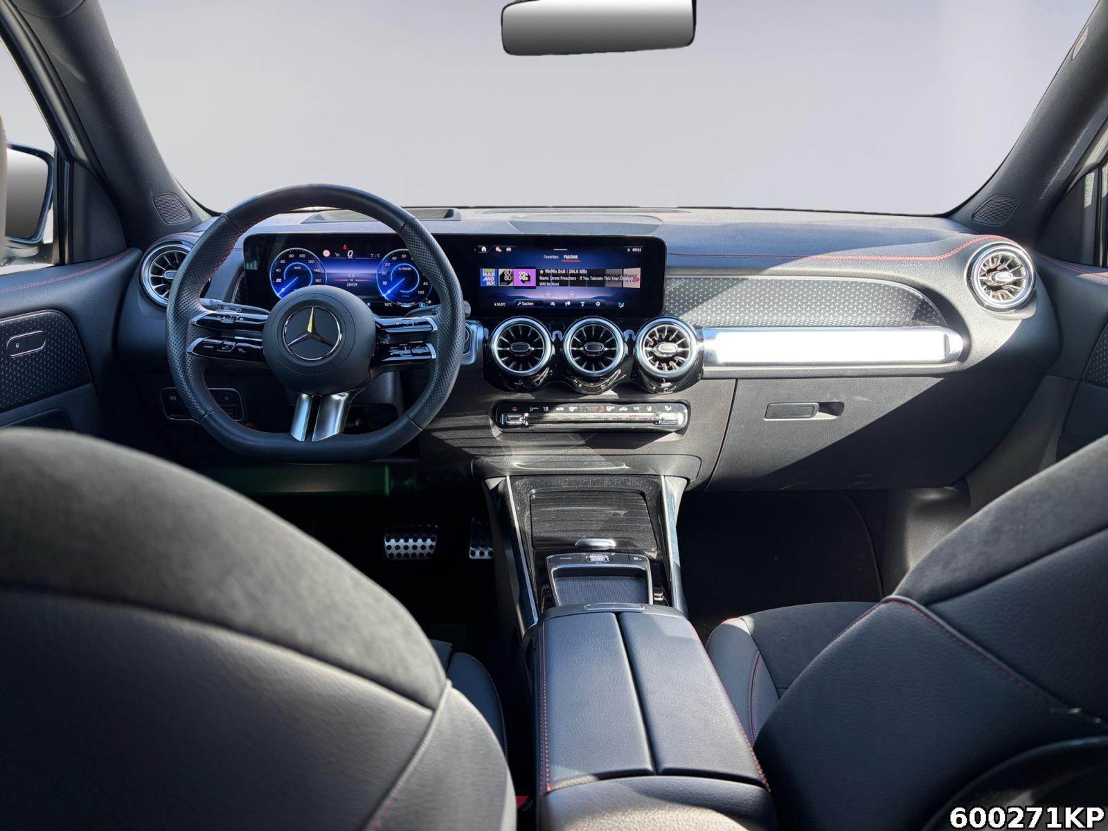 Fahrzeugabbildung Mercedes-Benz EQB 4M AMG AHK Night Ambiente 360° Head-Up