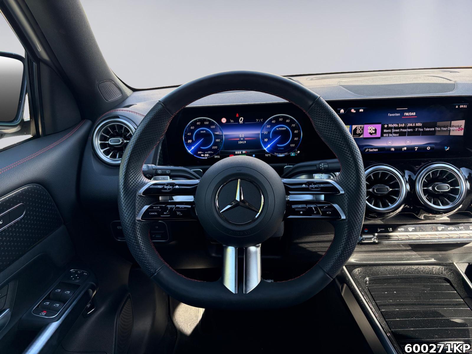 Fahrzeugabbildung Mercedes-Benz EQB 4M AMG AHK Night Ambiente 360° Head-Up