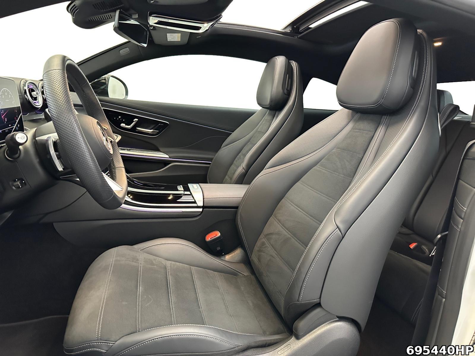 Fahrzeugabbildung Mercedes-Benz CLE 200 AMG Night Panorama Burmester 360°