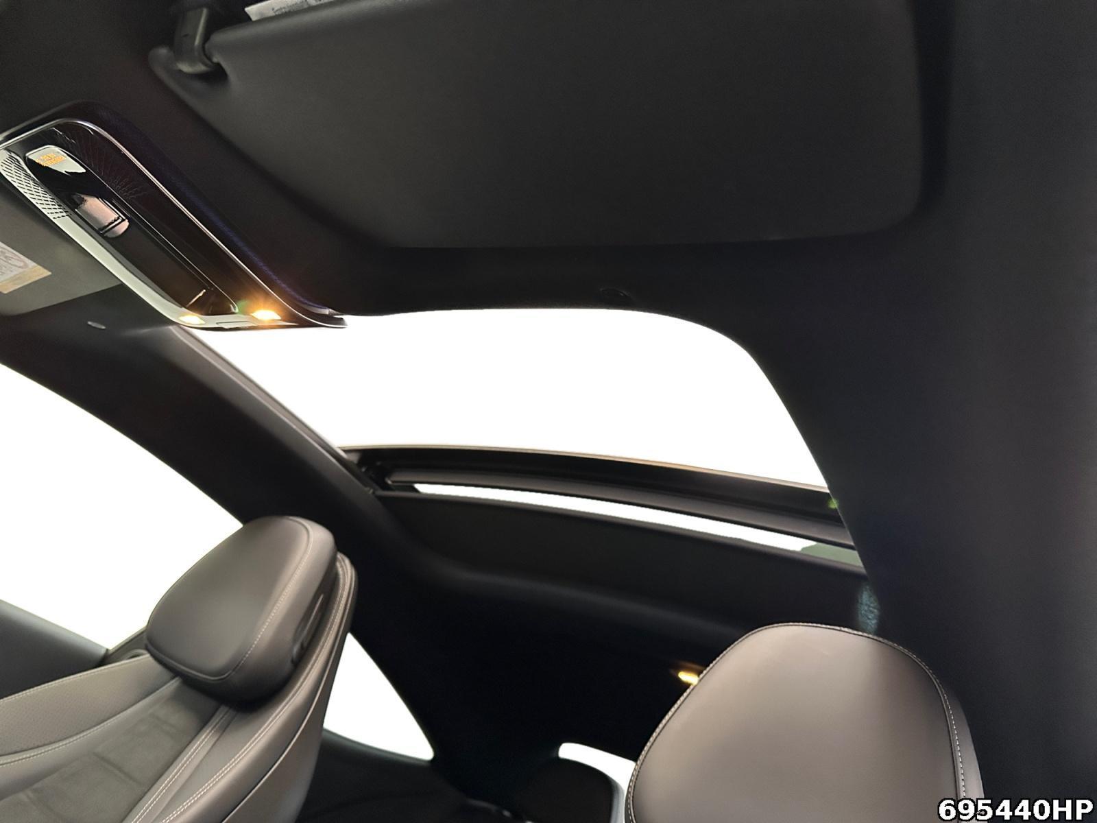 Fahrzeugabbildung Mercedes-Benz CLE 200 AMG Night Panorama Burmester 360°