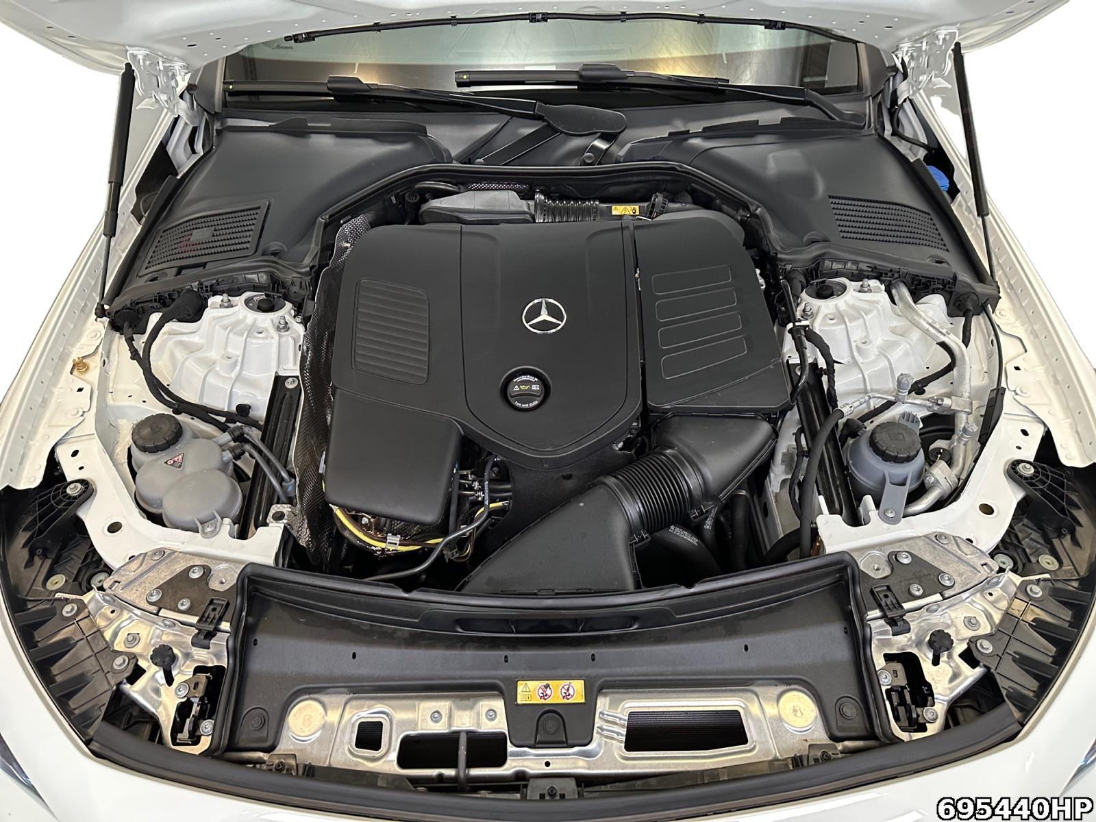 Fahrzeugabbildung Mercedes-Benz CLE 200 AMG Night Panorama Burmester 360°