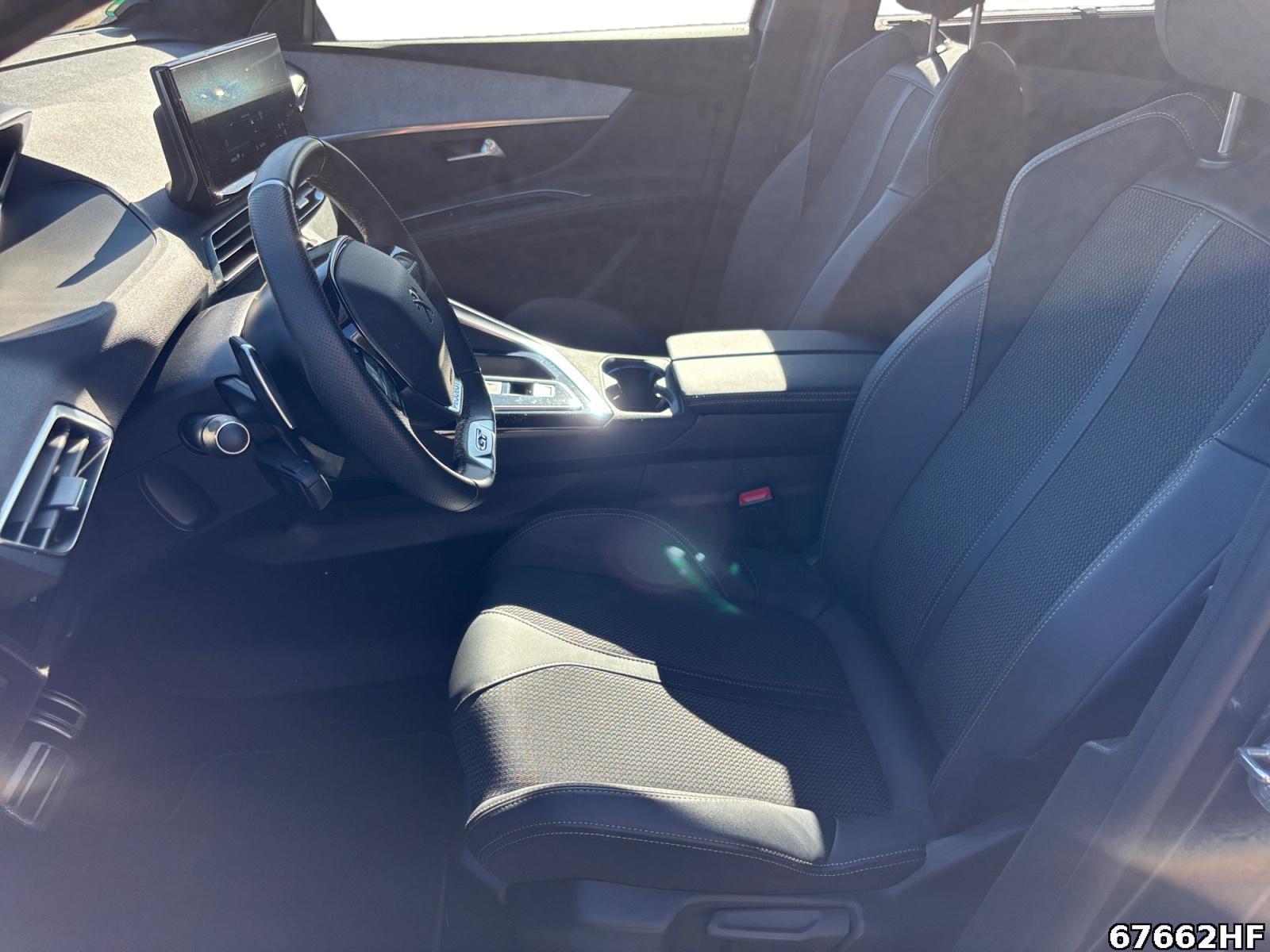 Fahrzeugabbildung Peugeot 5008