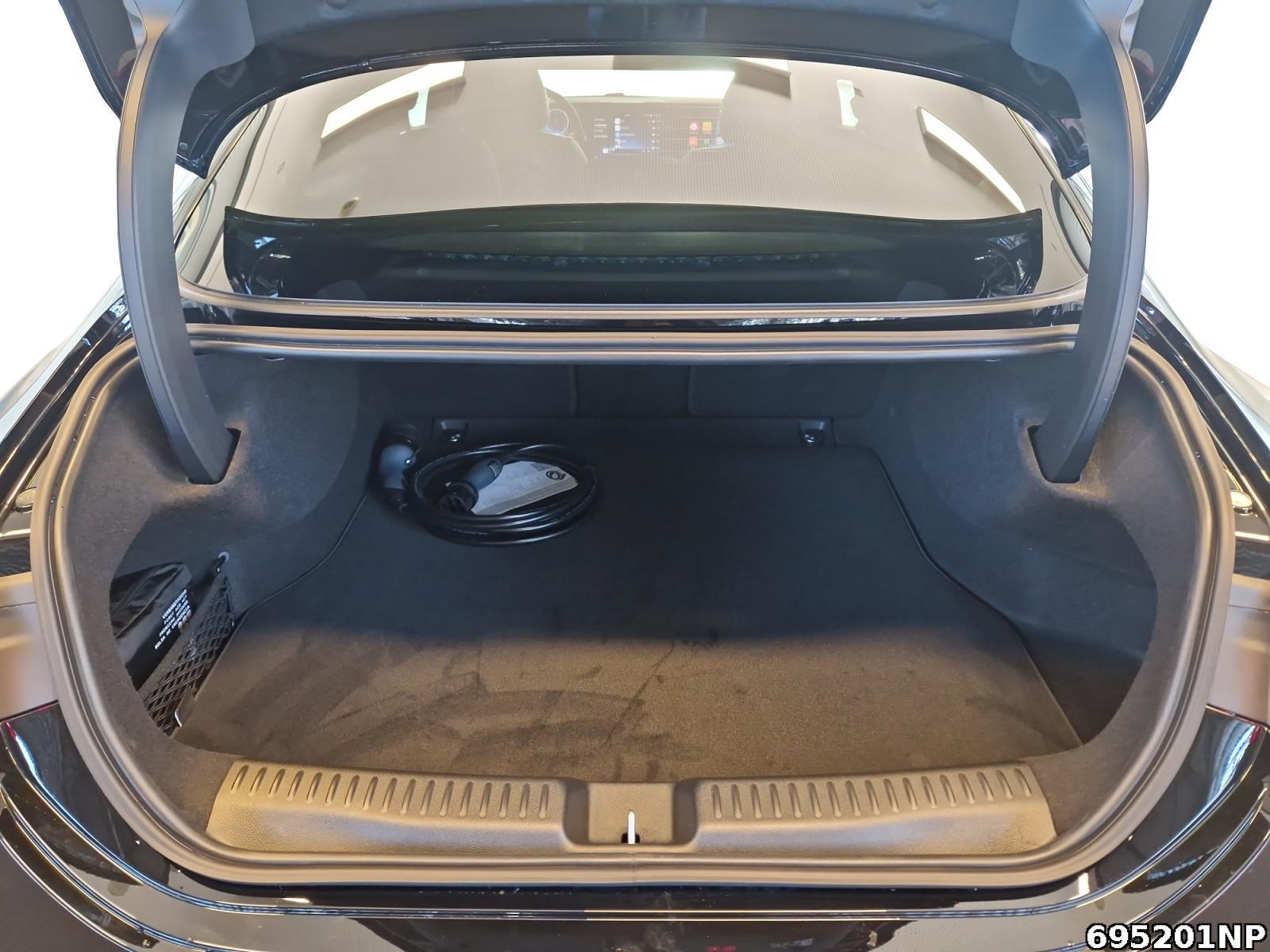 Fahrzeugabbildung Mercedes-Benz CLA 200 +PROGRESSIVE+NIGHT+SUPERSCREEN+MEMORY+