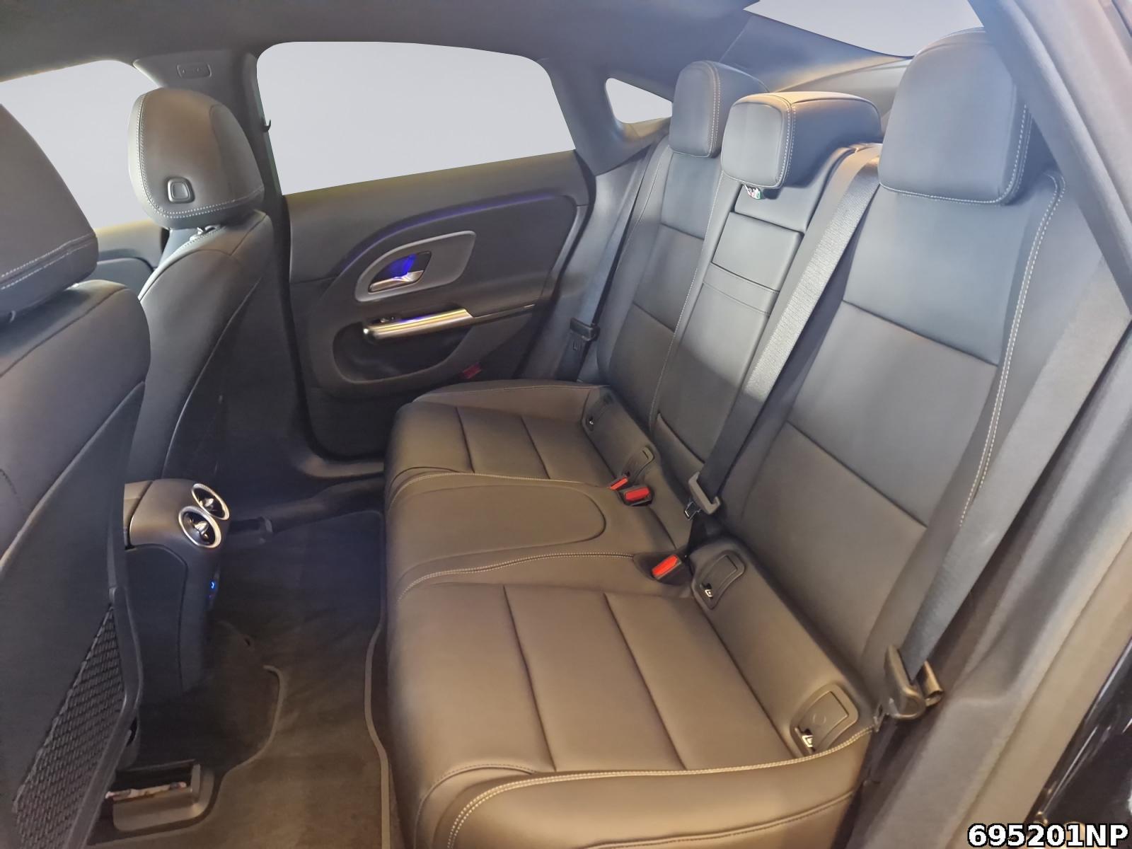 Fahrzeugabbildung Mercedes-Benz CLA 200 +PROGRESSIVE+NIGHT+SUPERSCREEN+MEMORY+