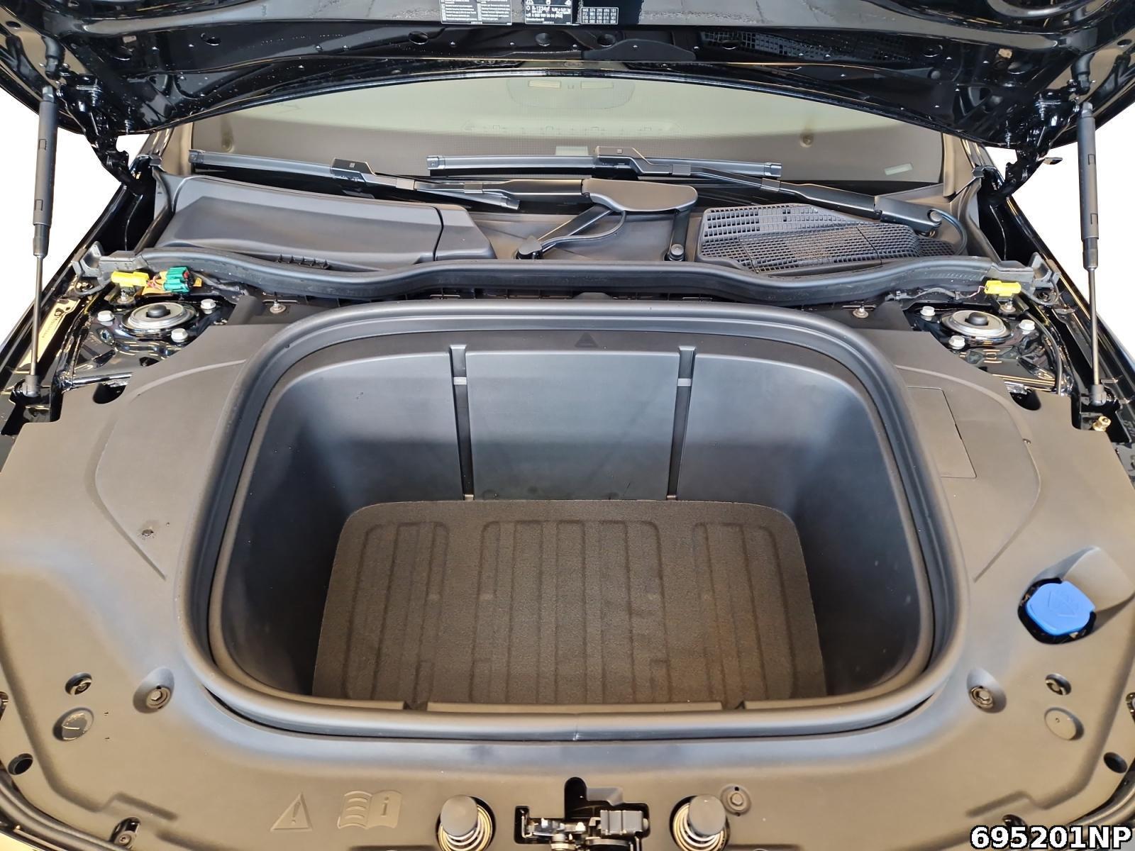 Fahrzeugabbildung Mercedes-Benz CLA 200 +PROGRESSIVE+NIGHT+SUPERSCREEN+MEMORY+