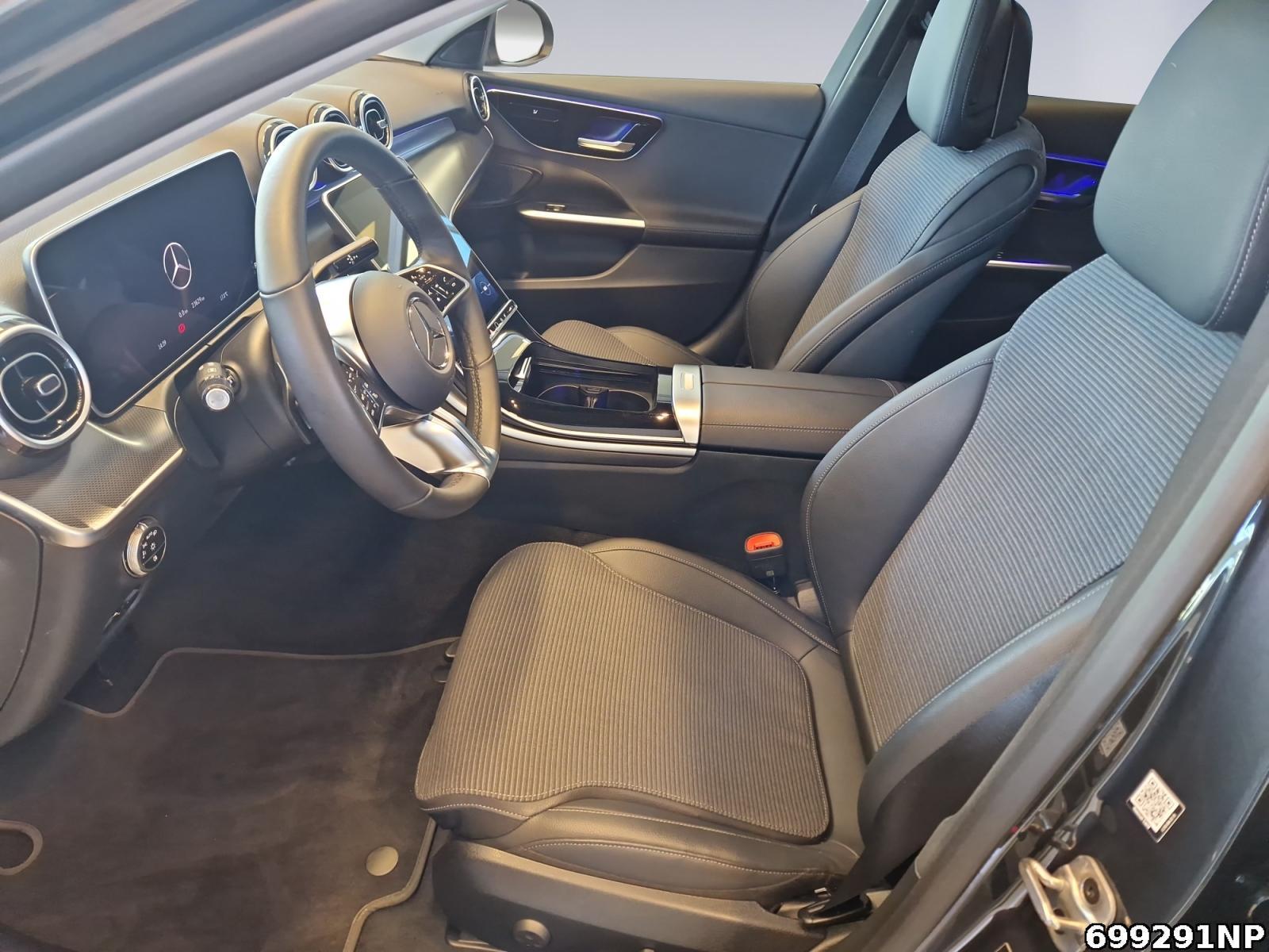Fahrzeugabbildung Mercedes-Benz C 220 d T Avantgarde AHK Lenkradhzg Rückfahrkam