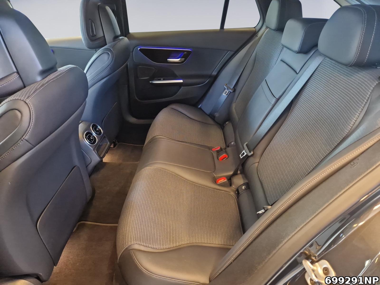 Fahrzeugabbildung Mercedes-Benz C 220 d T Avantgarde AHK Lenkradhzg Rückfahrkam