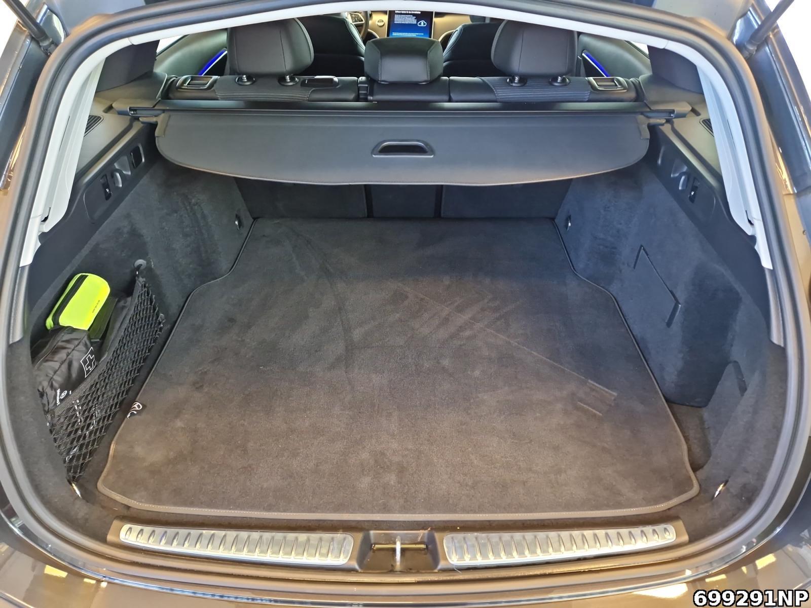 Fahrzeugabbildung Mercedes-Benz C 220 d T Avantgarde AHK Lenkradhzg Rückfahrkam