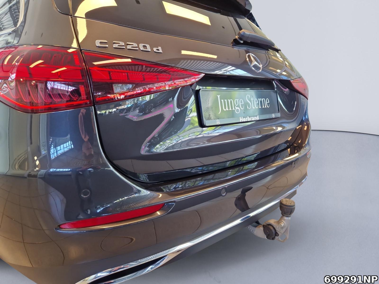 Fahrzeugabbildung Mercedes-Benz C 220 d T Avantgarde AHK Lenkradhzg Rückfahrkam