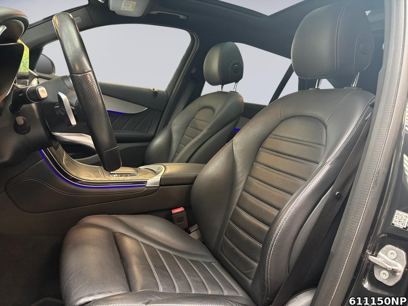 Fahrzeugabbildung Mercedes-Benz GLC 300 e 4matic AHK Pano Memory Distronic