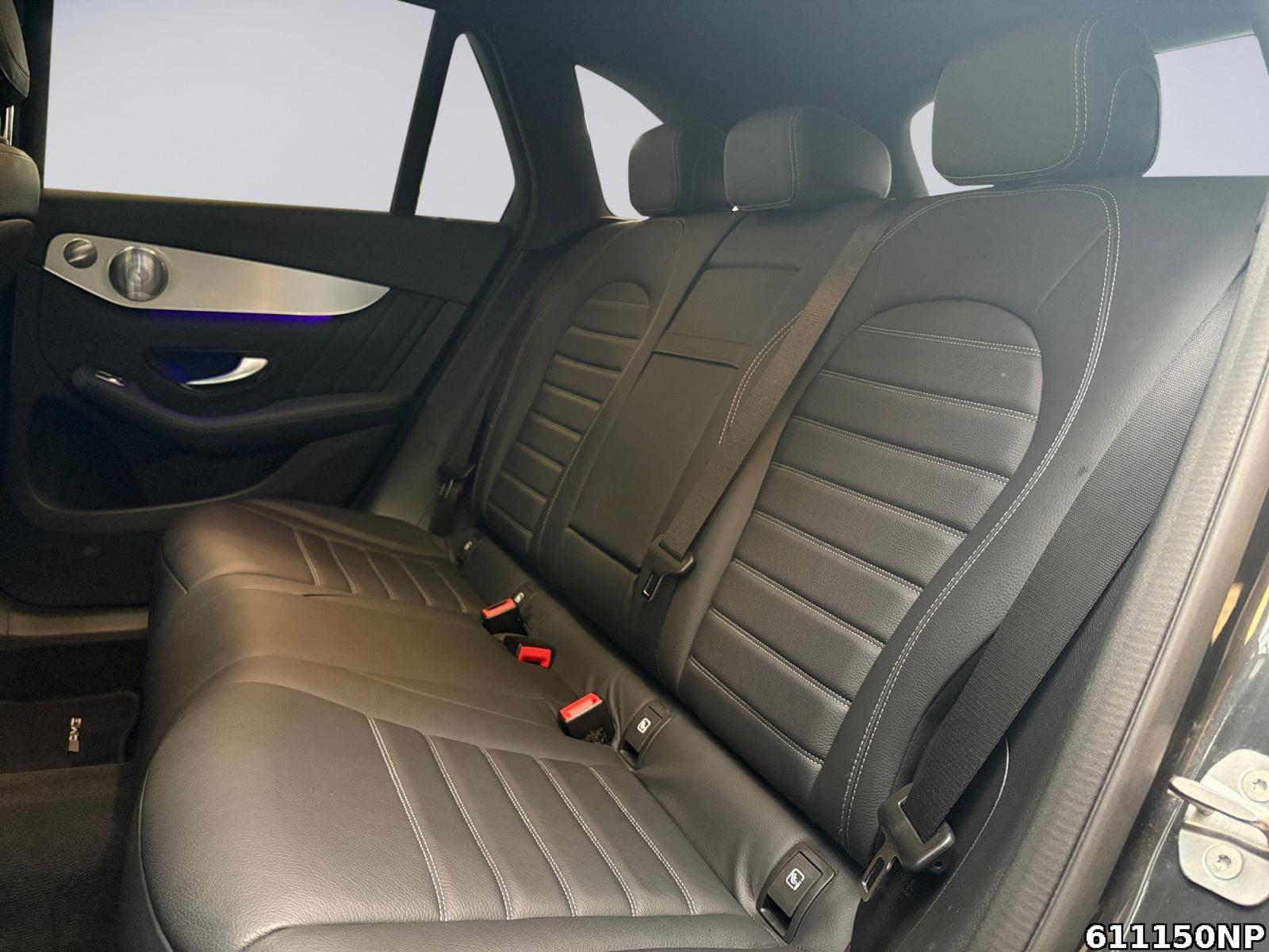 Fahrzeugabbildung Mercedes-Benz GLC 300 e 4matic AHK Pano Memory Distronic