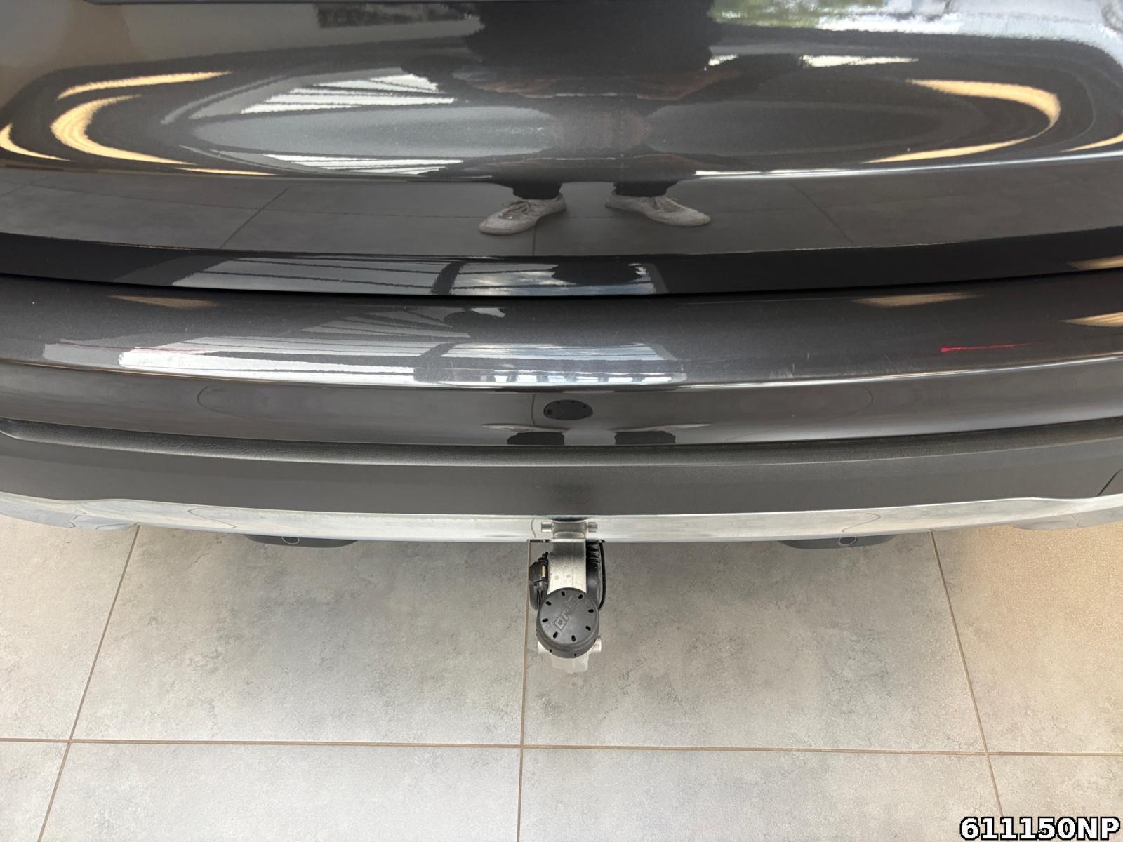 Fahrzeugabbildung Mercedes-Benz GLC 300 e 4matic AHK Pano Memory Distronic