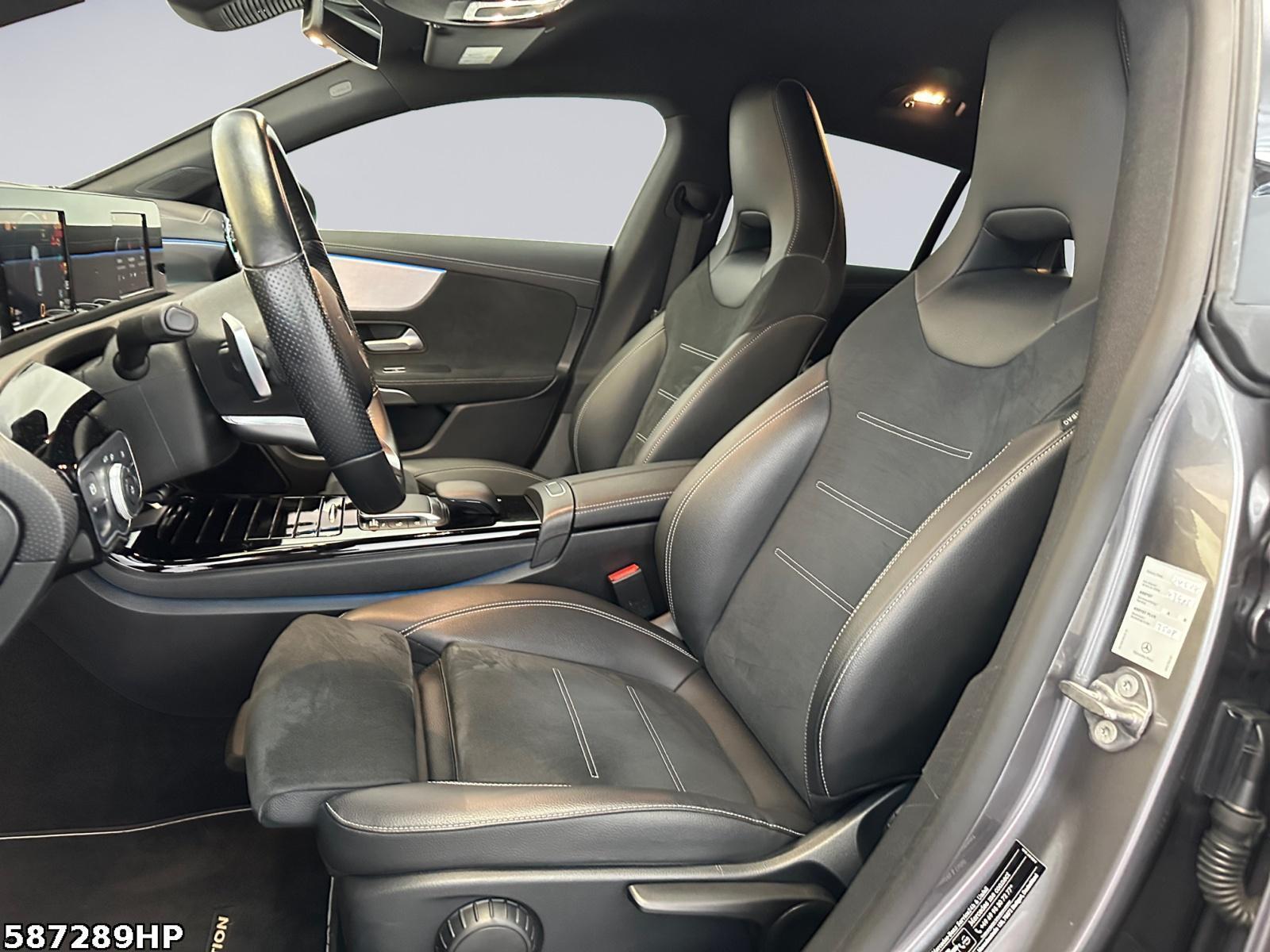 Fahrzeugabbildung Mercedes-Benz CLA 250 Shooting Brake e AMG Line > DISTRONIC <