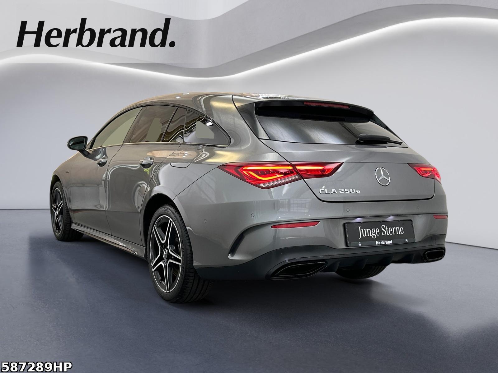 Fahrzeugabbildung Mercedes-Benz CLA 250 Shooting Brake e AMG Line > DISTRONIC <