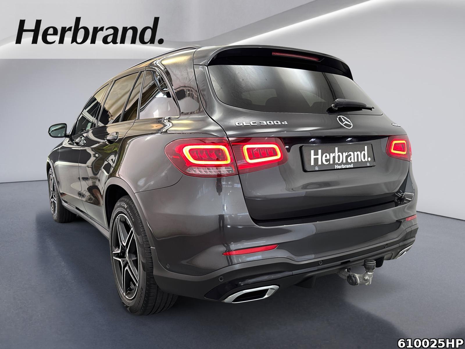 Fahrzeugabbildung Mercedes-Benz GLC 300 d 4M AMG Night Pano AHK Kamera Totwinke
