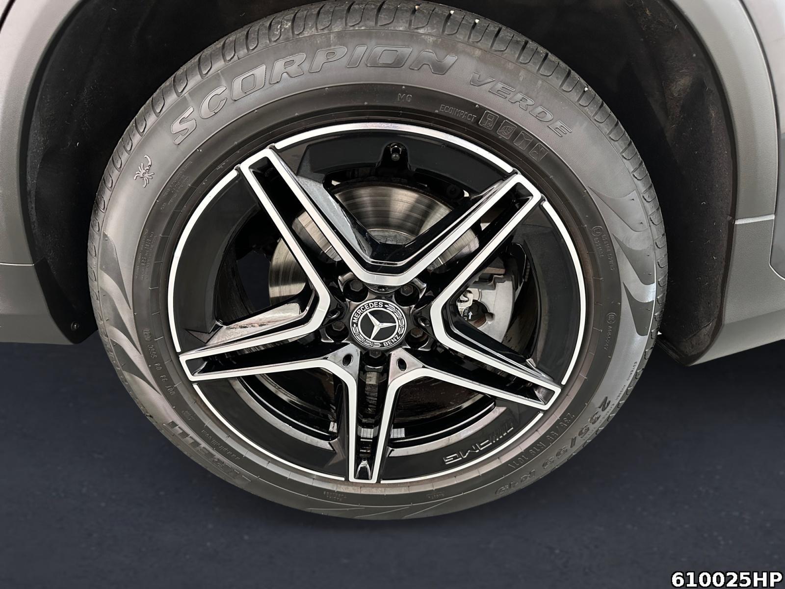 Fahrzeugabbildung Mercedes-Benz GLC 300 d 4M AMG Night Pano AHK Kamera Totwinke