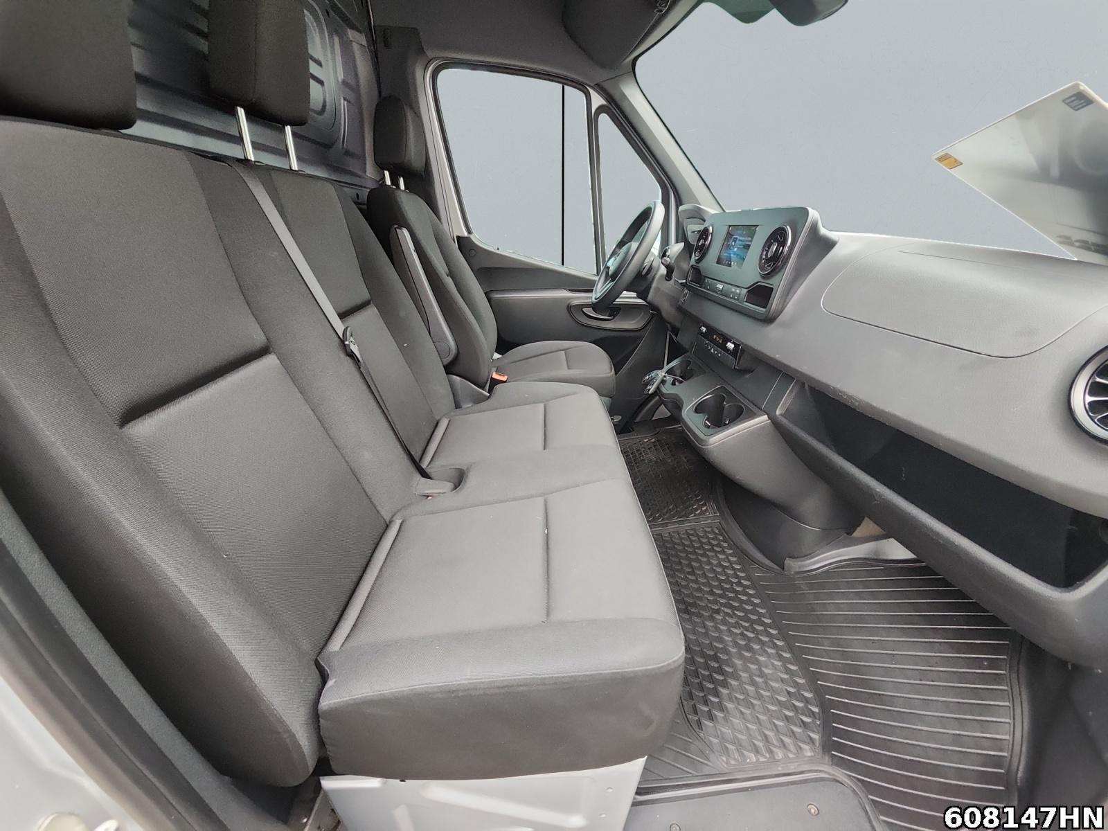 Fahrzeugabbildung Mercedes-Benz Sprinter 215 Kasten*L2H2*MBUX*9GTronic* Kamera*