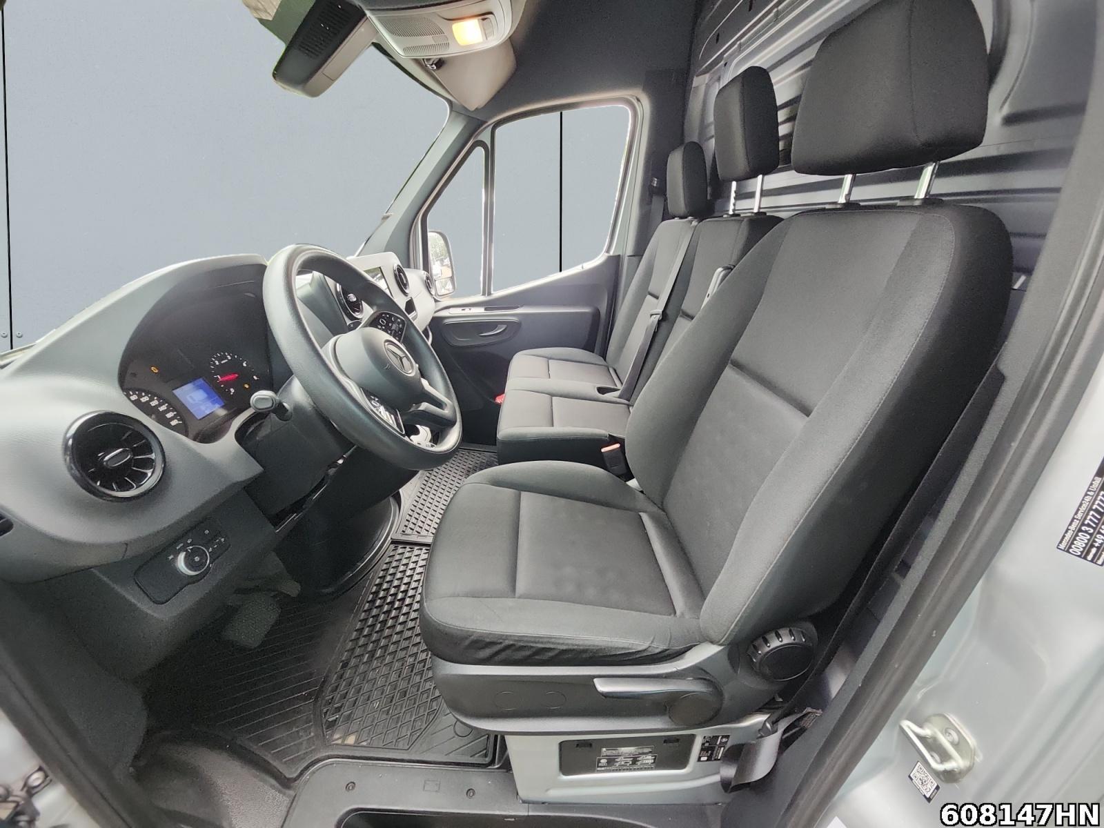Fahrzeugabbildung Mercedes-Benz Sprinter 215 Kasten*L2H2*MBUX*9GTronic* Kamera*