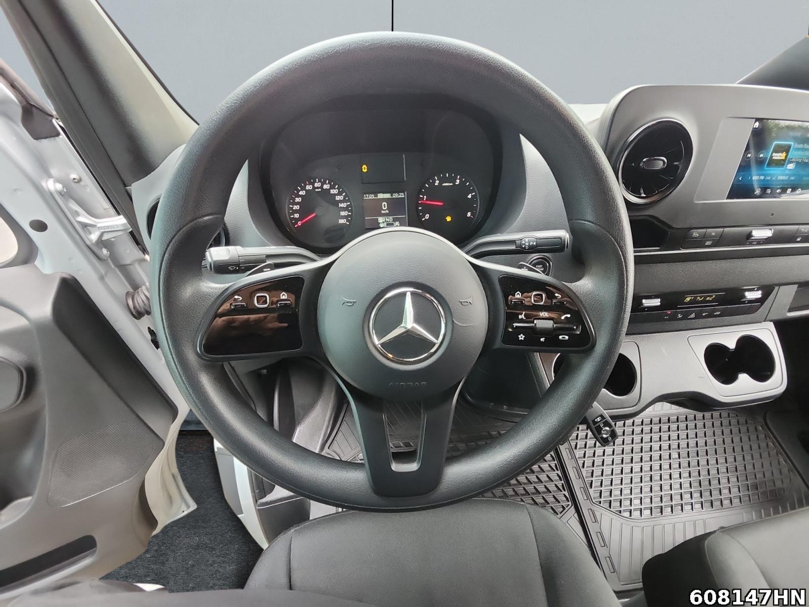 Fahrzeugabbildung Mercedes-Benz Sprinter 215 Kasten*L2H2*MBUX*9GTronic* Kamera*